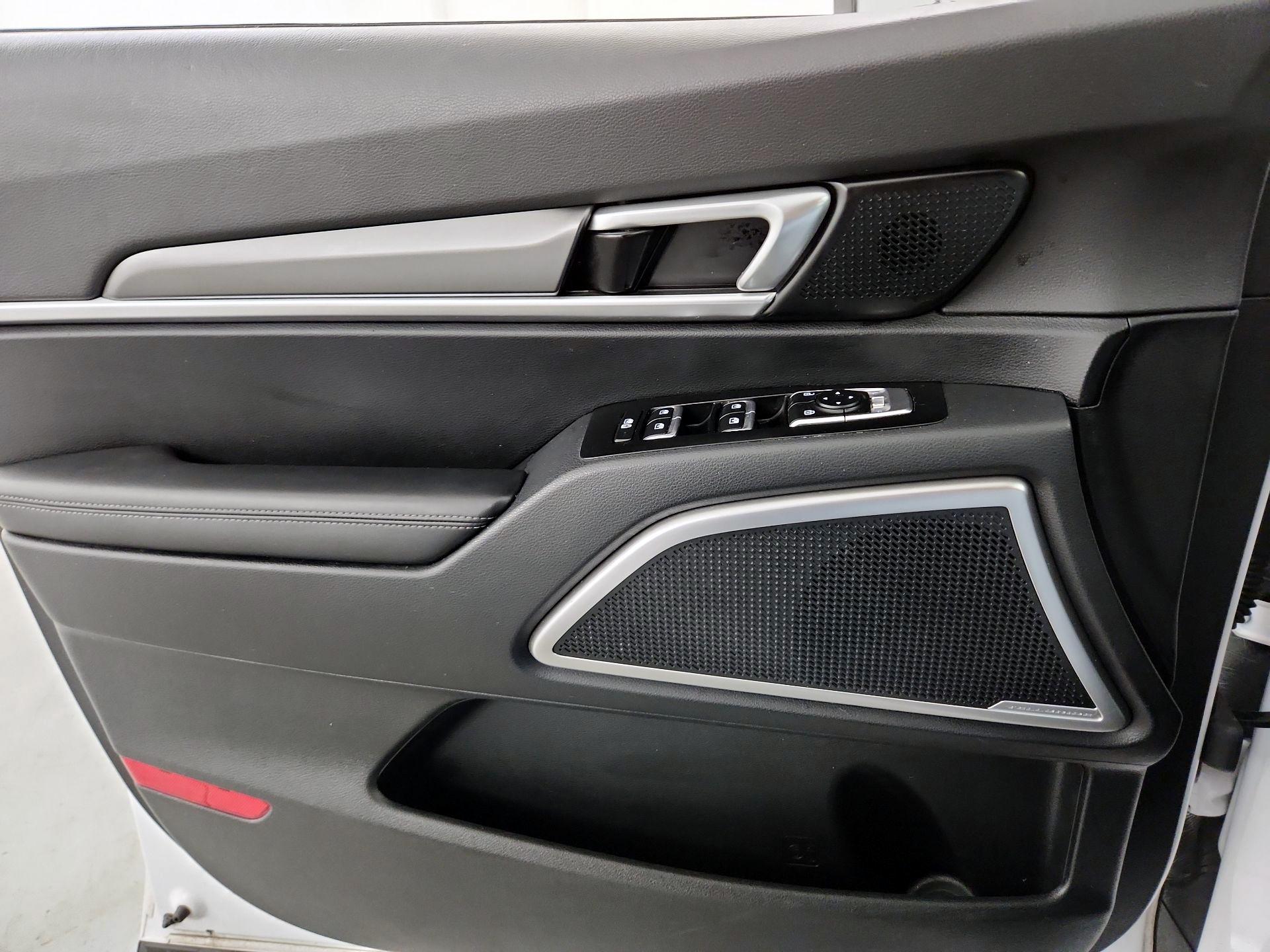 Thumbnail: 2022 Kia Telluride - 12