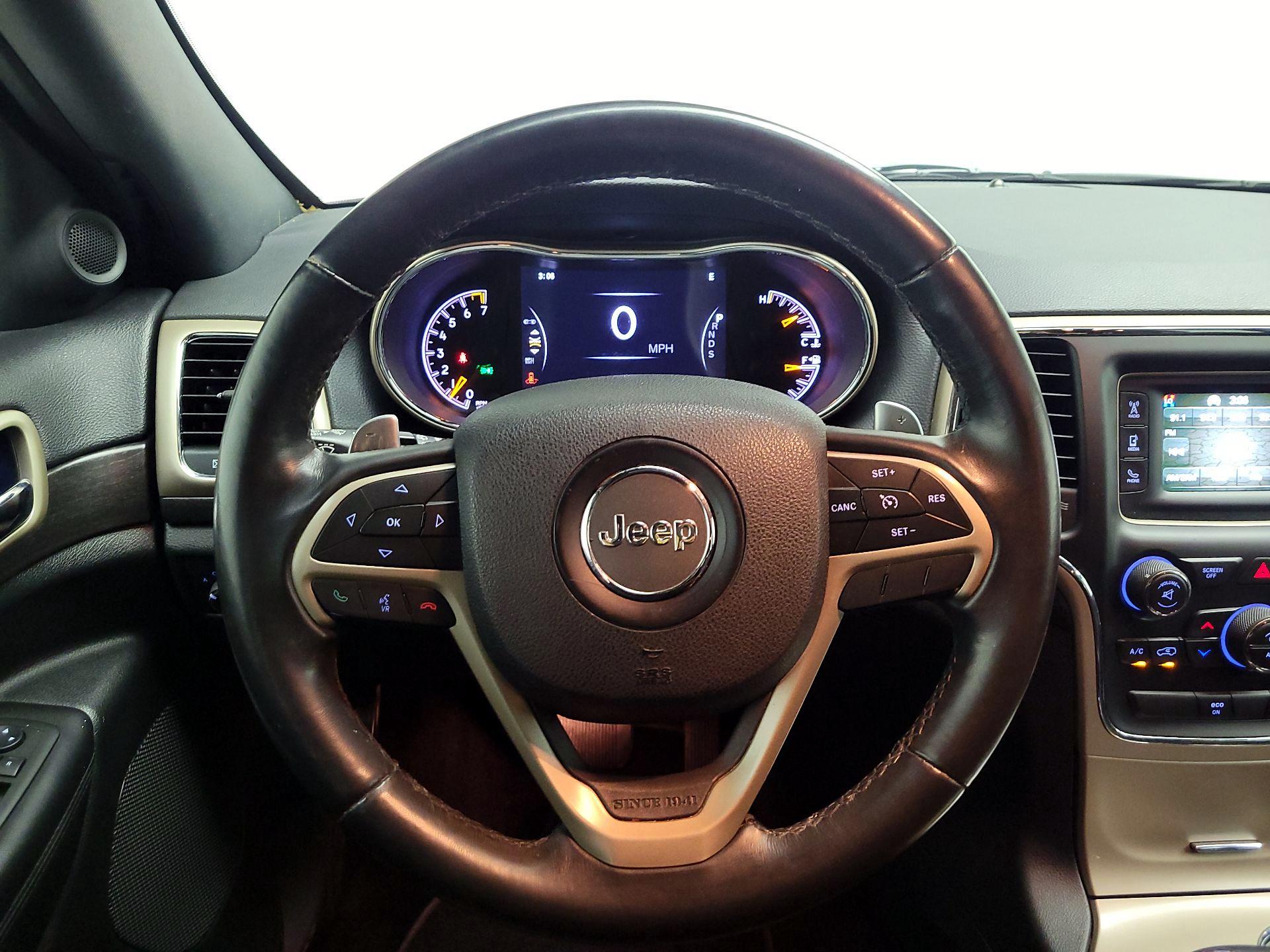 Thumbnail: 2015 Jeep Grand Cherokee - 10