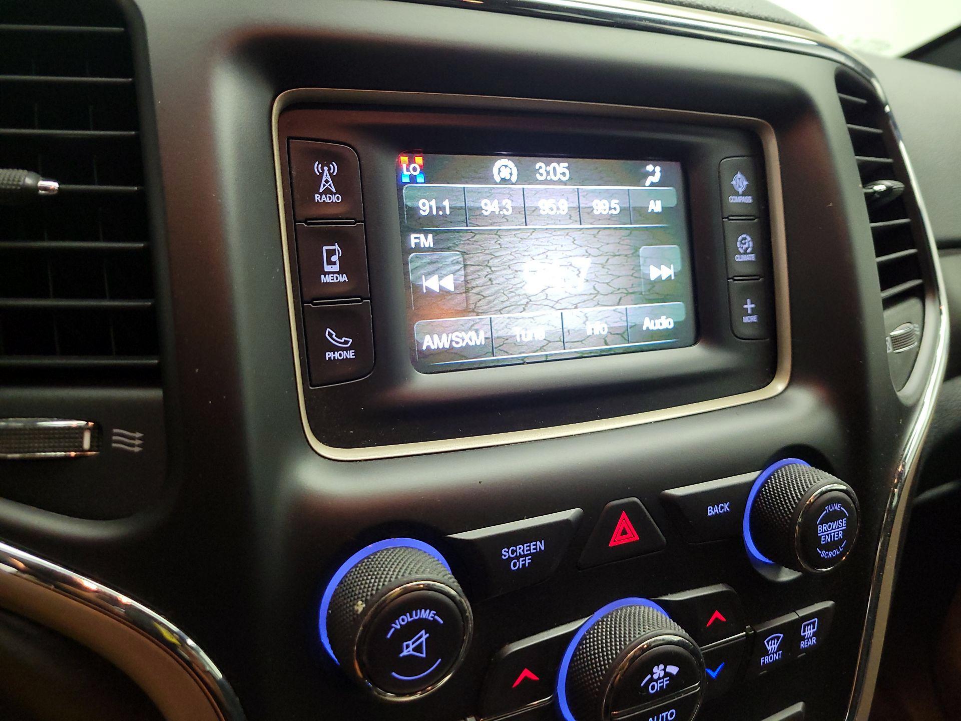 Thumbnail: 2015 Jeep Grand Cherokee - 14