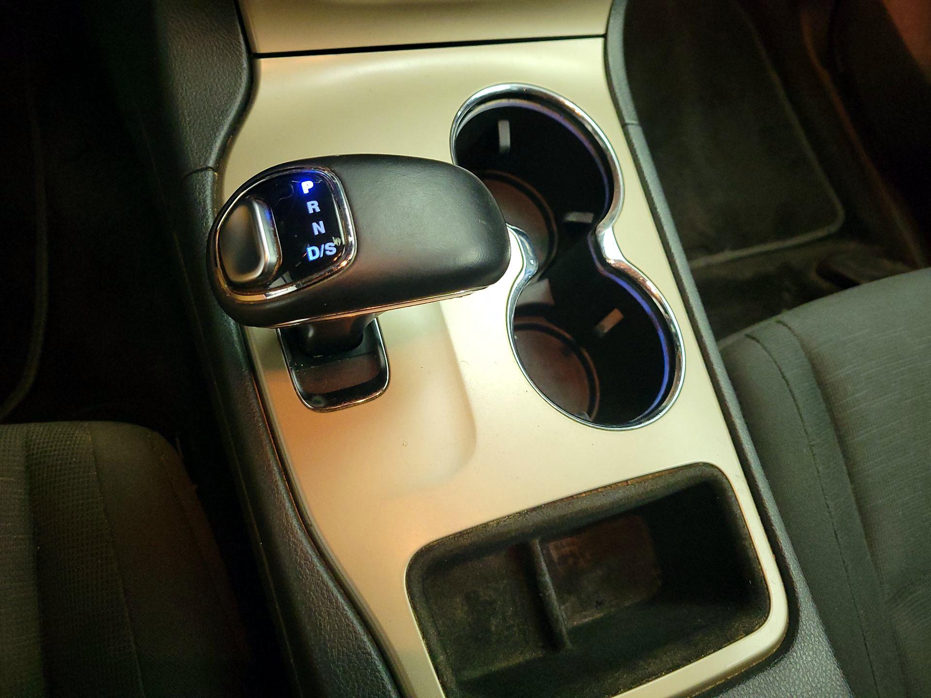 Thumbnail: 2015 Jeep Grand Cherokee - 16