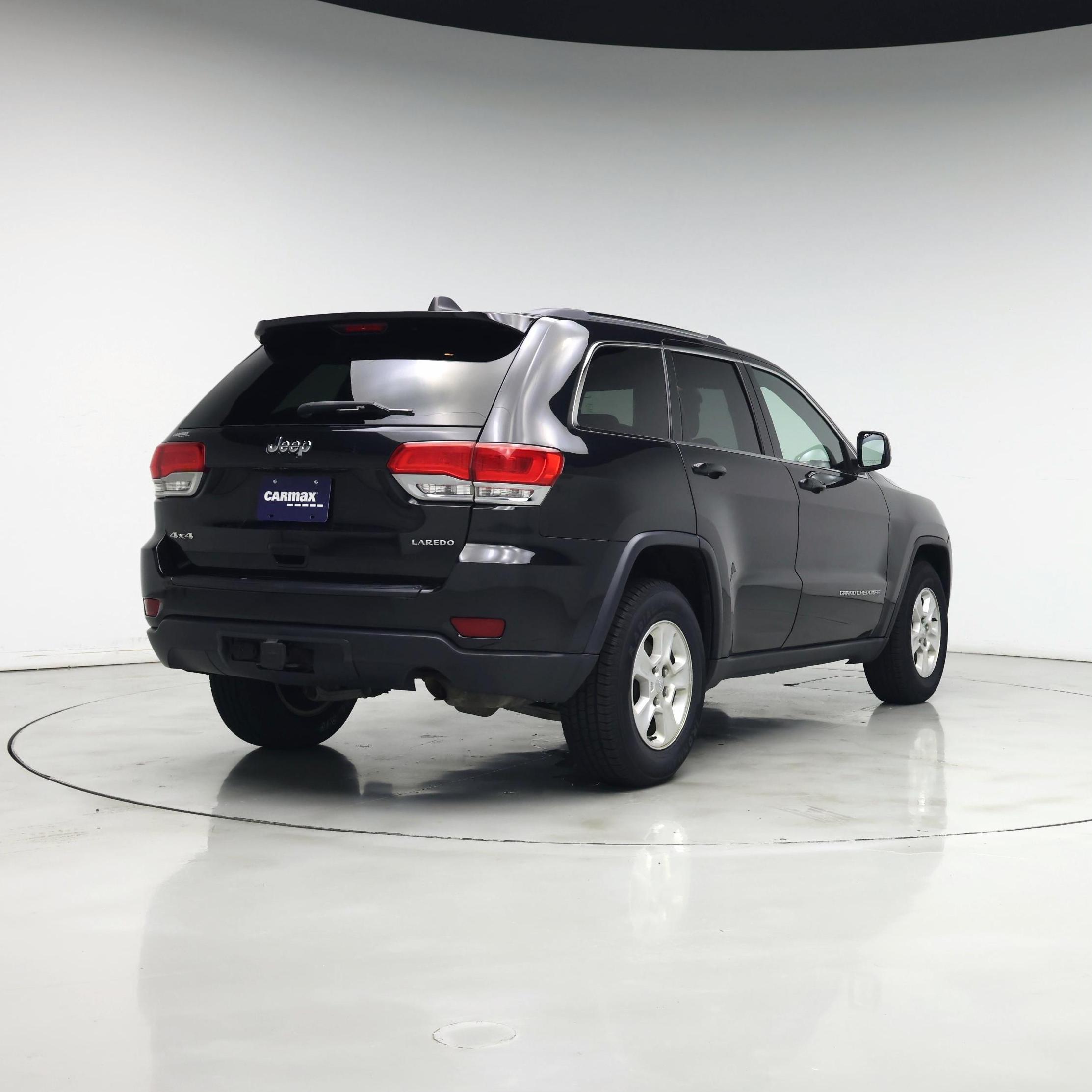 Thumbnail: 2015 Jeep Grand Cherokee - 8