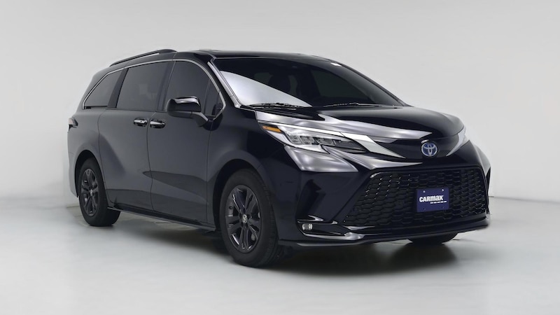 2024 Toyota Sienna XSE Hero Image
