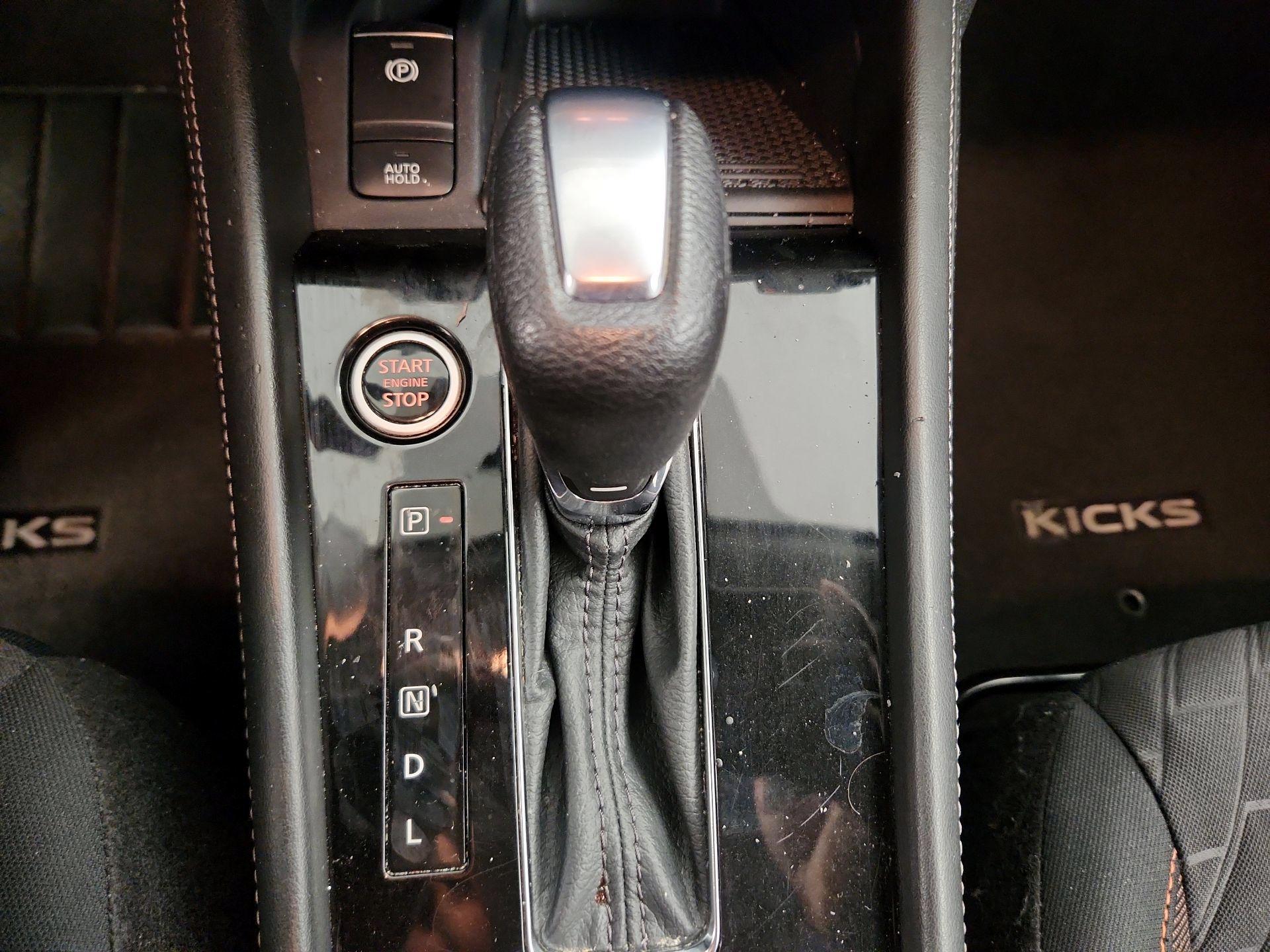 Thumbnail: 2022 Nissan Kicks - 16