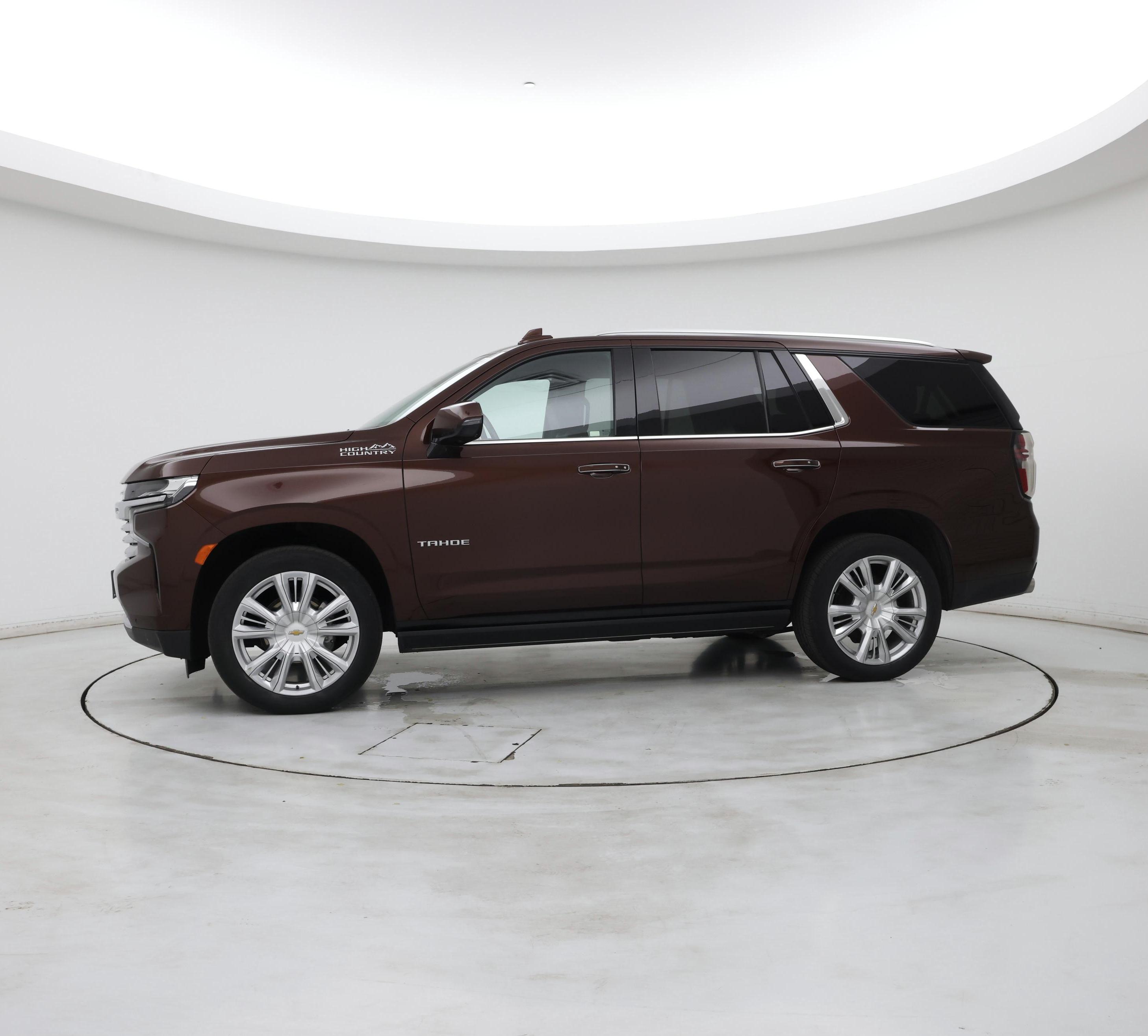 Thumbnail: 2022 Chevrolet Tahoe - 3