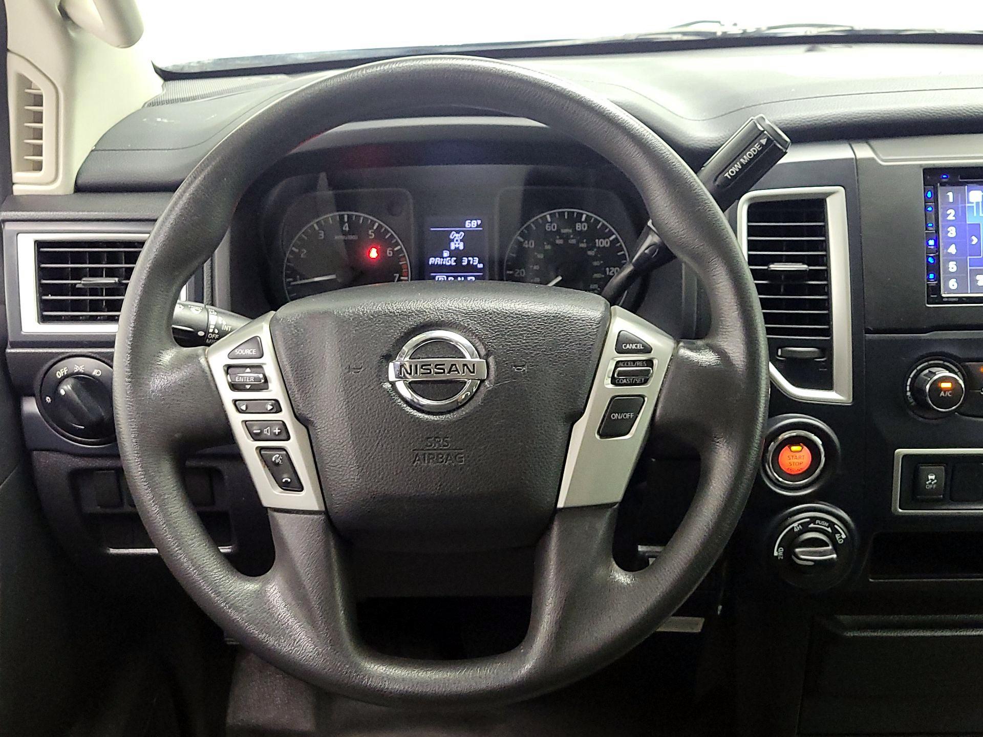 Thumbnail: 2017 Nissan Titan - 10