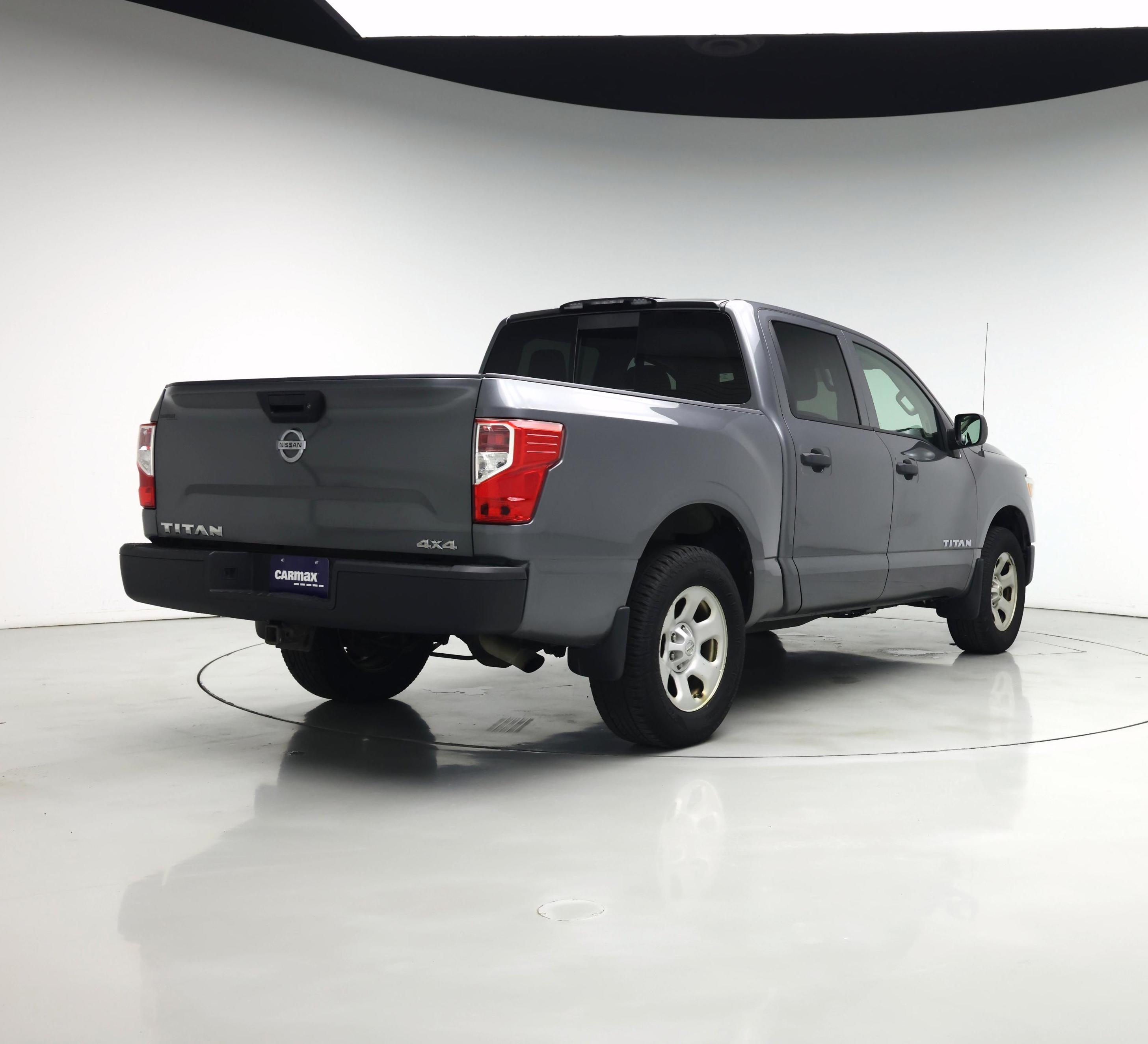 Thumbnail: 2017 Nissan Titan - 8