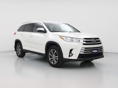 2019 Toyota Highlander XLE -
                Hillside, IL