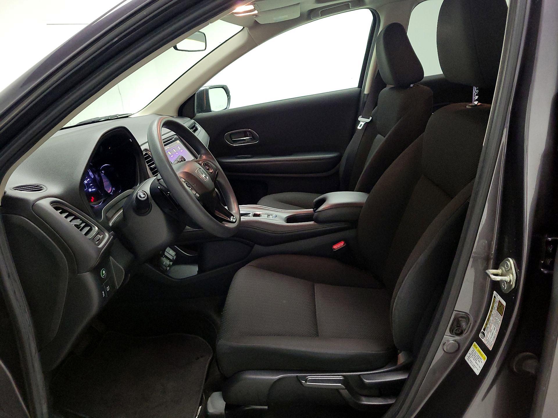 Thumbnail: 2016 Honda HR-V - 11