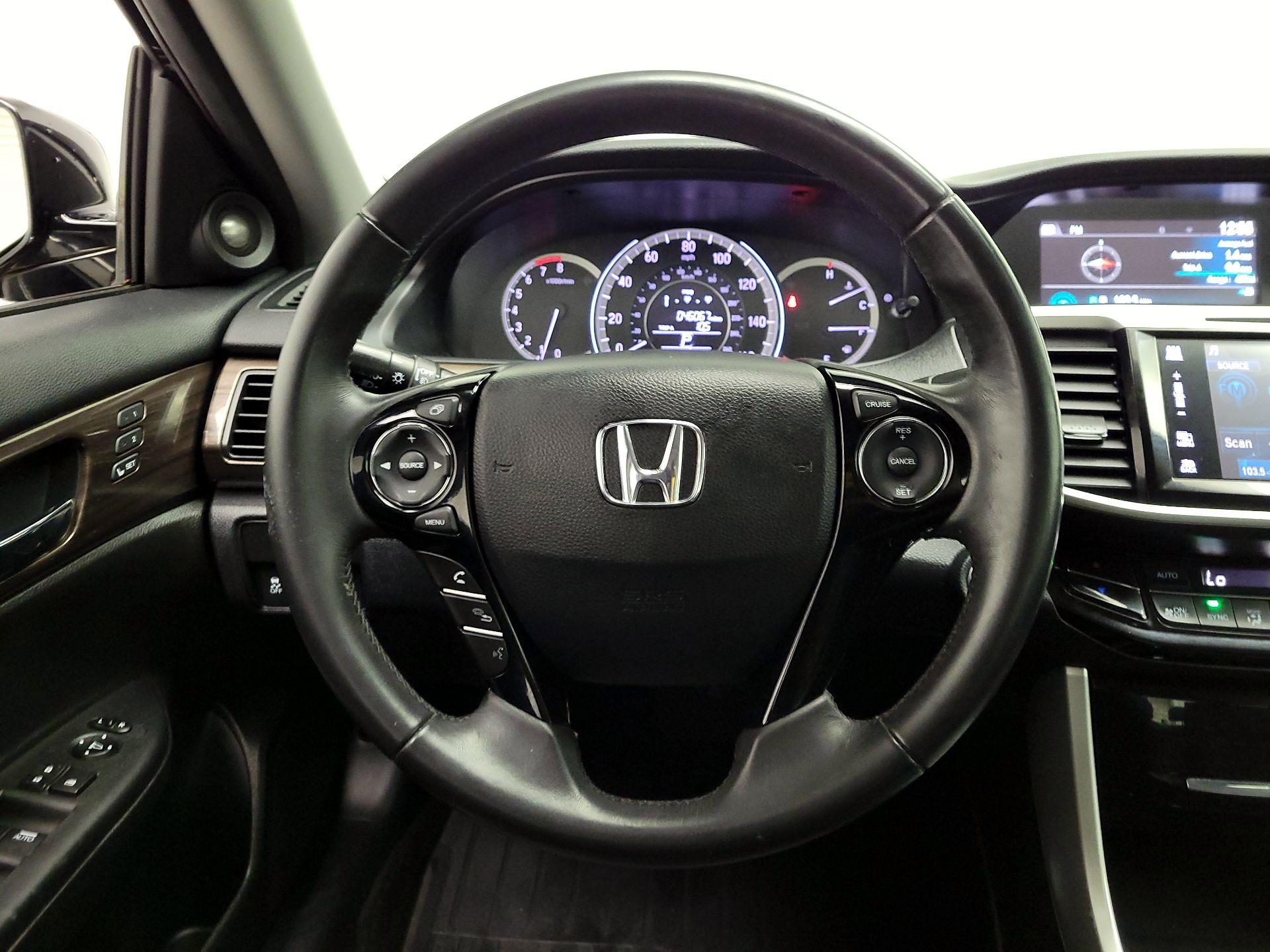 Thumbnail: 2017 Honda Accord - 10