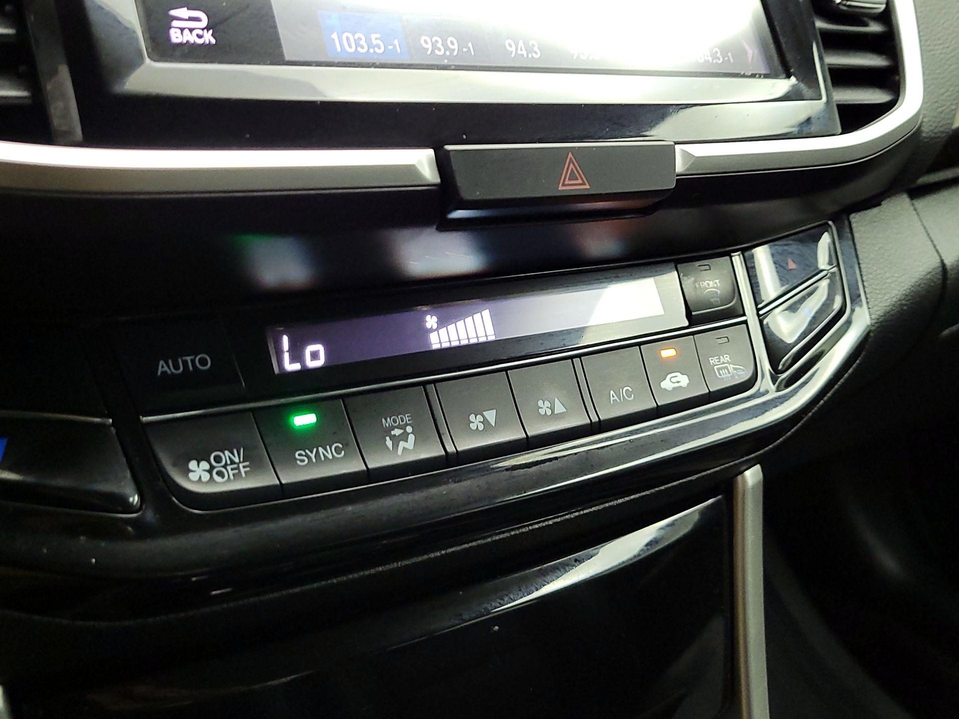 Thumbnail: 2017 Honda Accord - 16