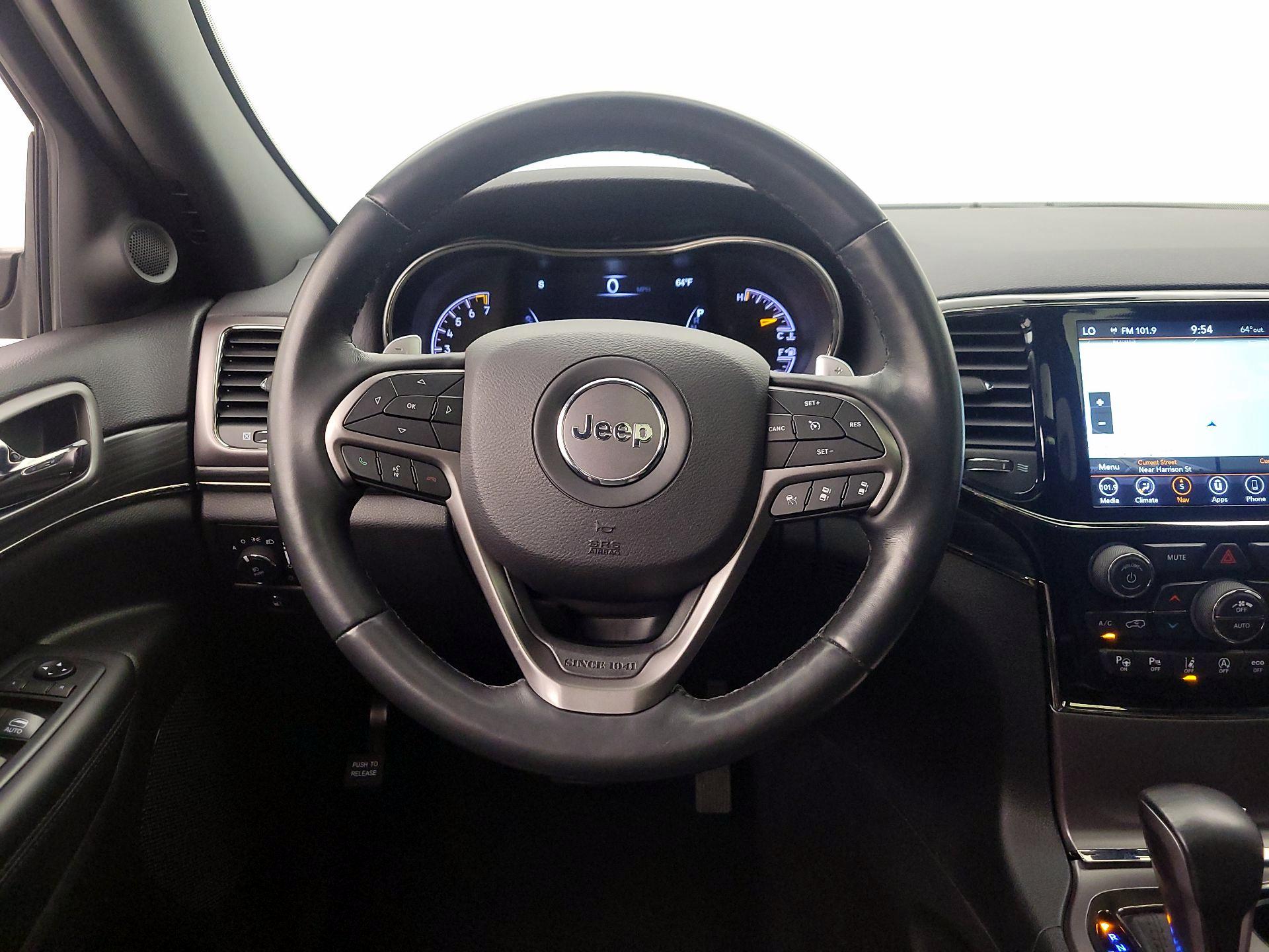 Thumbnail: 2020 Jeep Grand Cherokee - 10