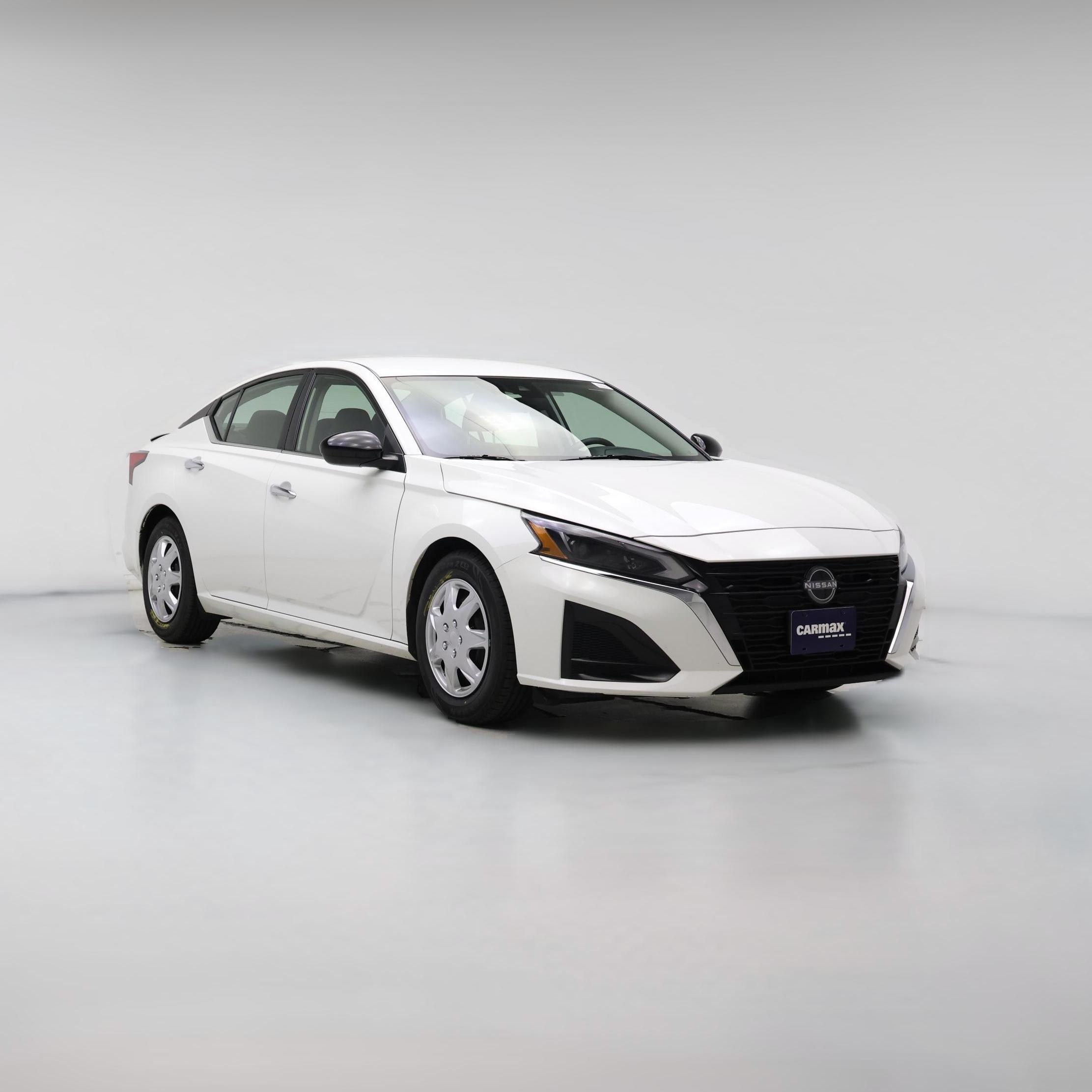 Thumbnail: 2023 Nissan Altima - 1