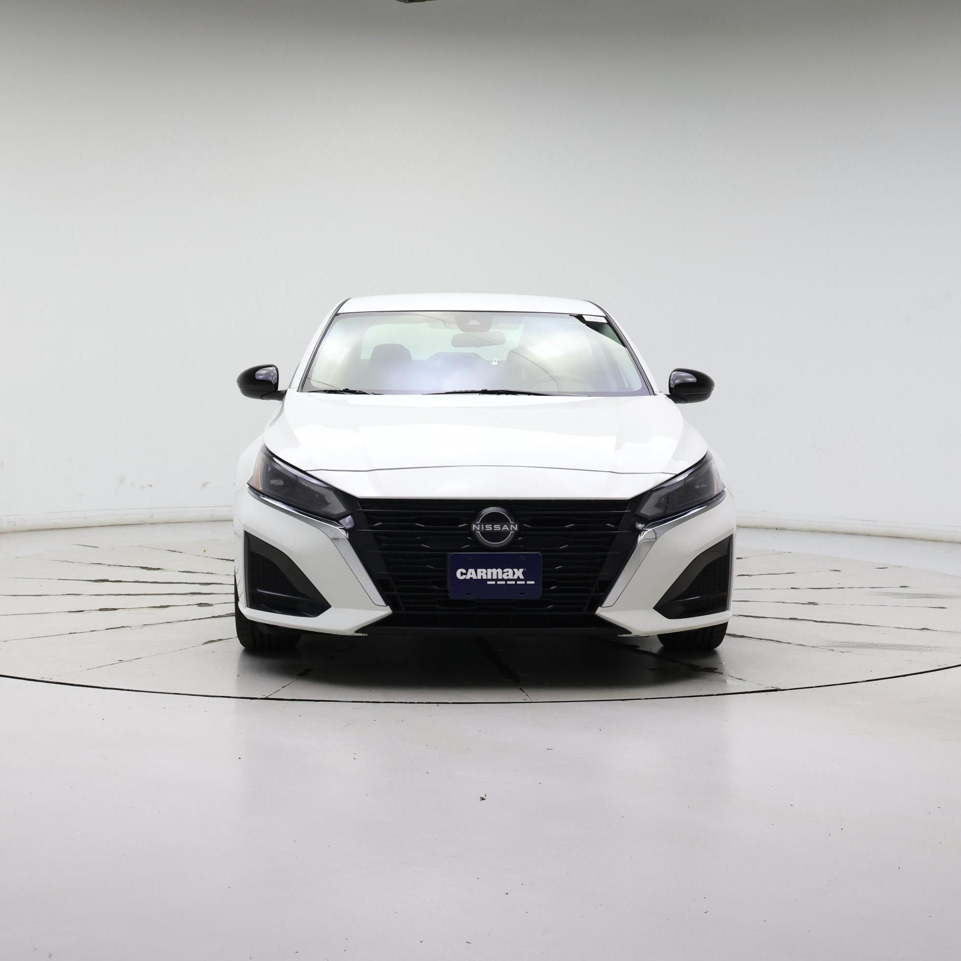Thumbnail: 2023 Nissan Altima - 5