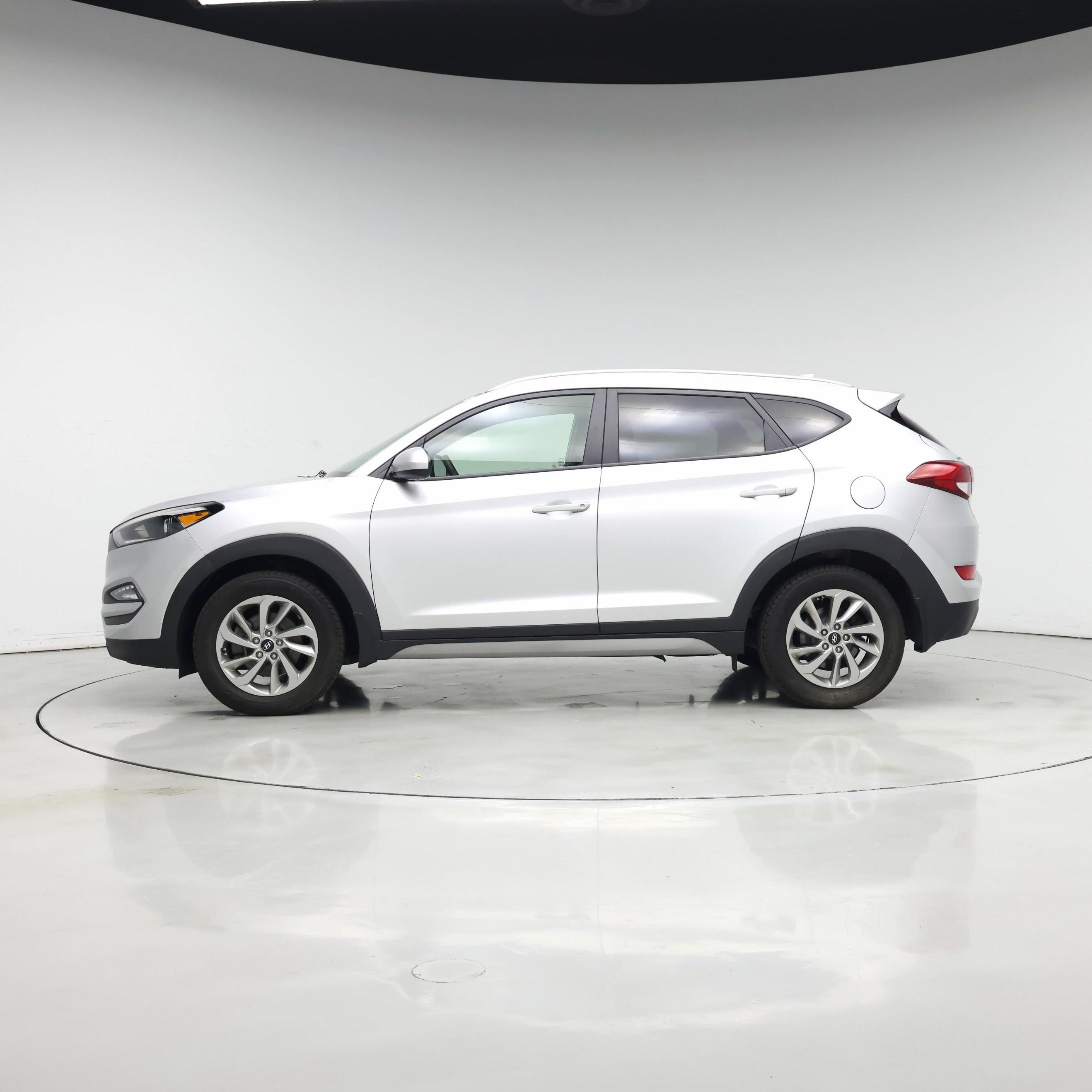 Thumbnail: 2018 Hyundai Tucson - 3