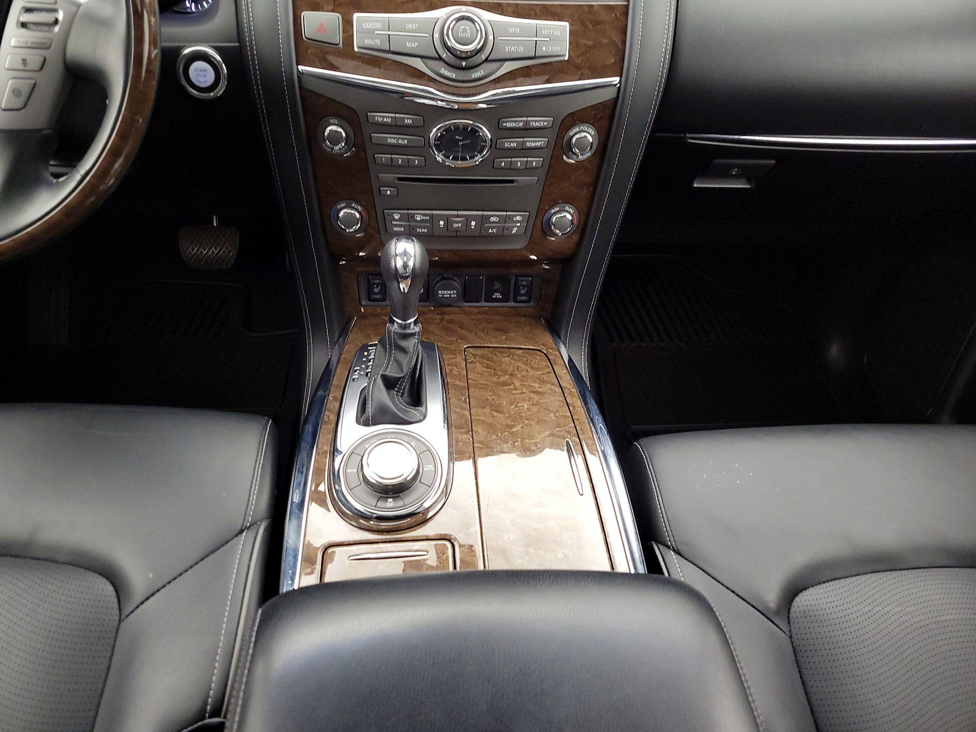 Thumbnail: 2017 INFINITI QX80 - 17