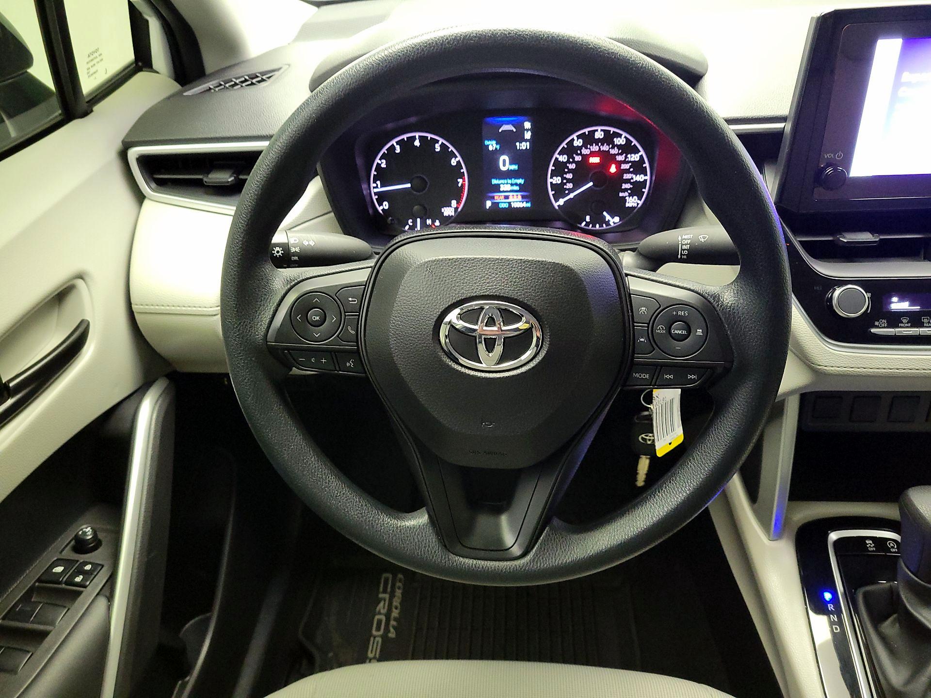 Thumbnail: 2024 Toyota Corolla Cross - 10
