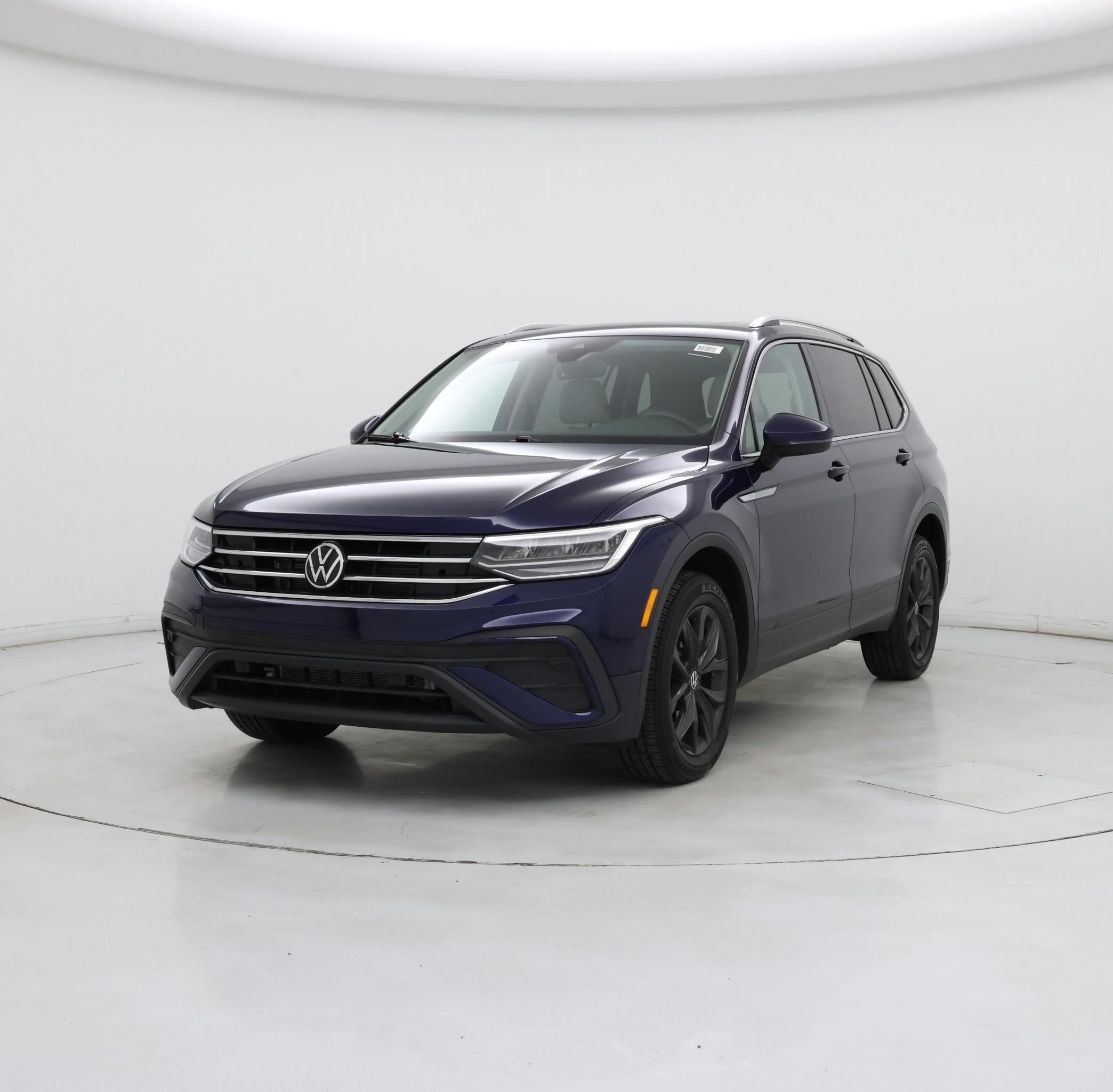 Thumbnail: 2024 Volkswagen Tiguan - 4