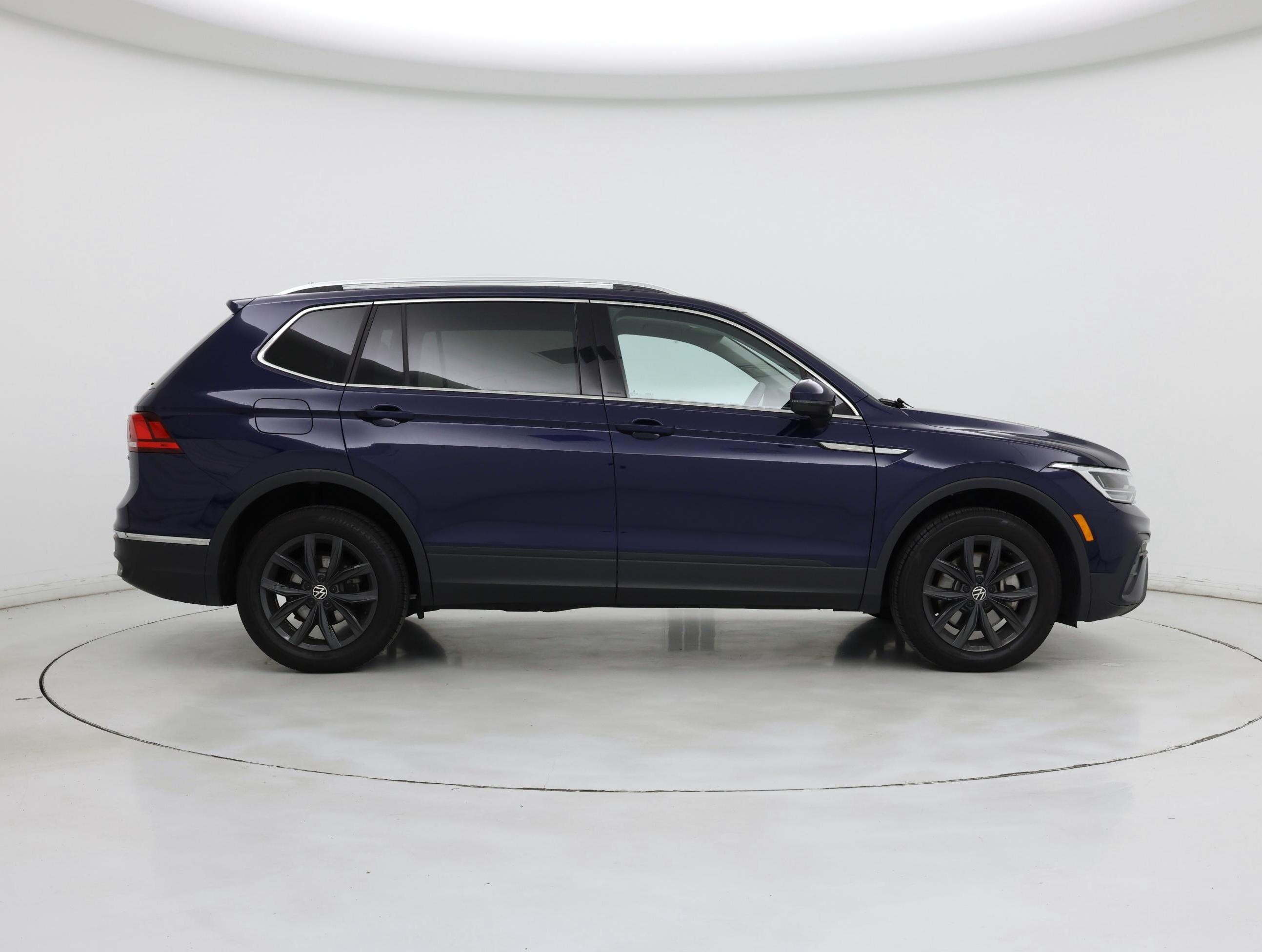 Thumbnail: 2024 Volkswagen Tiguan - 7