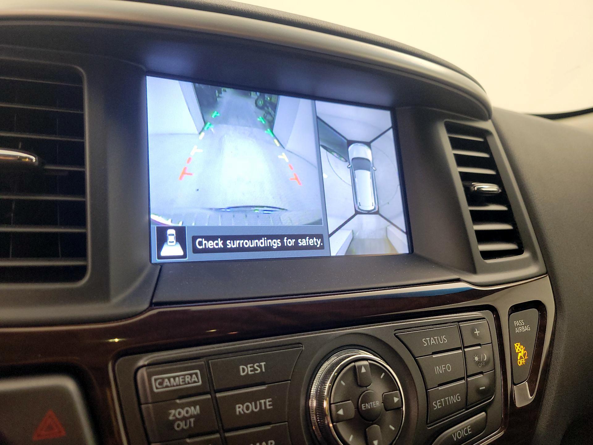 Thumbnail: 2016 Nissan Pathfinder - 15