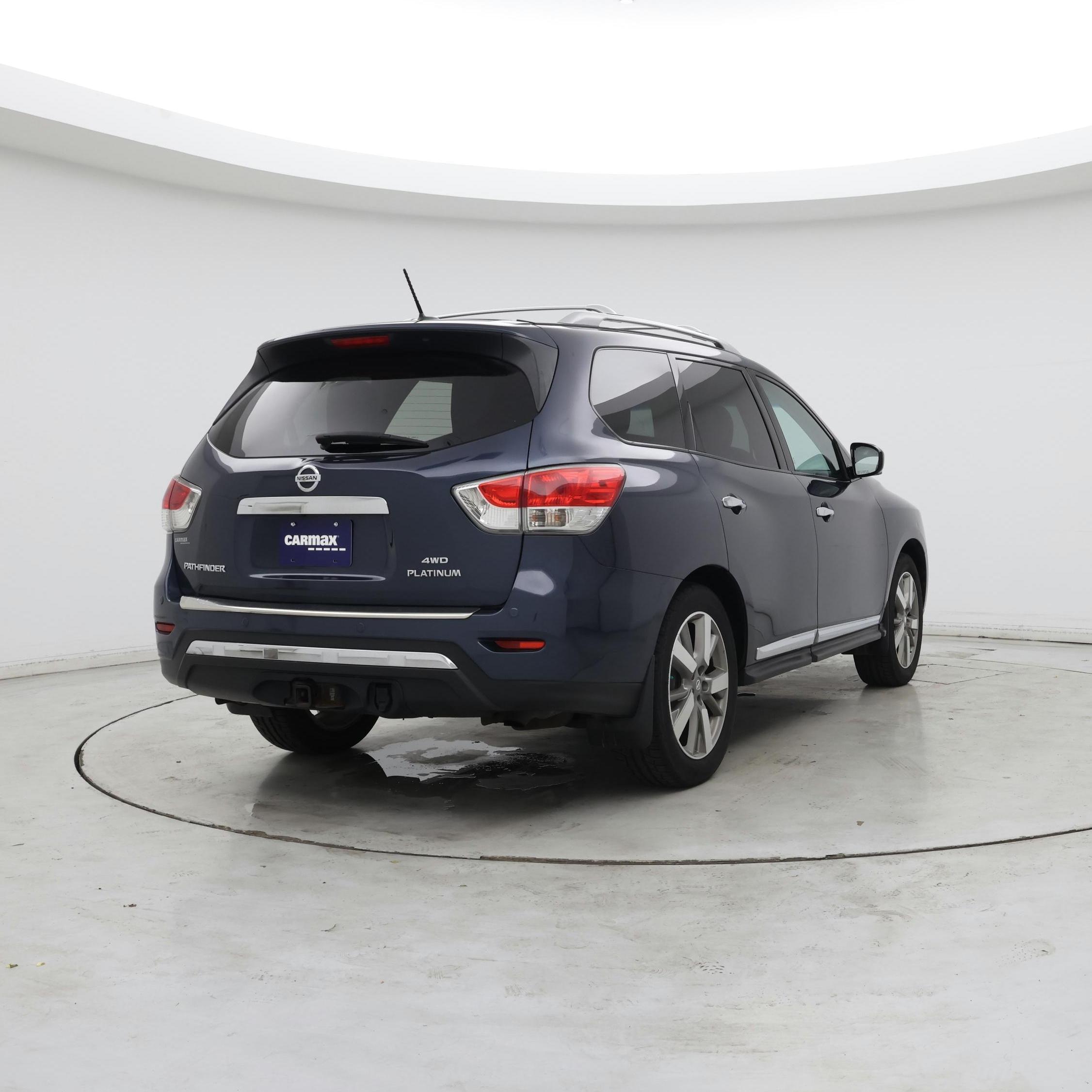 Thumbnail: 2016 Nissan Pathfinder - 8