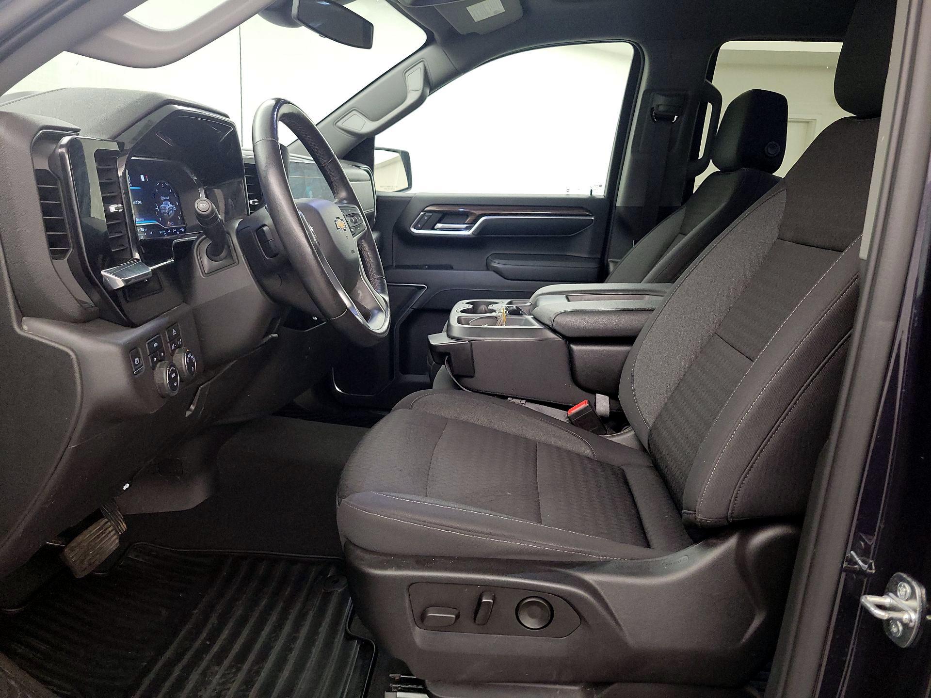 Thumbnail: 2022 Chevrolet Silverado 1500 - 11