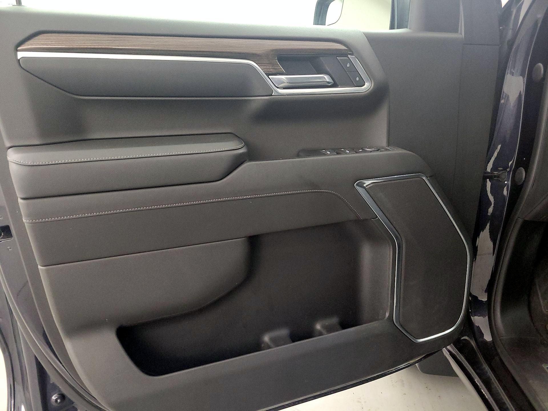 Thumbnail: 2022 Chevrolet Silverado 1500 - 12