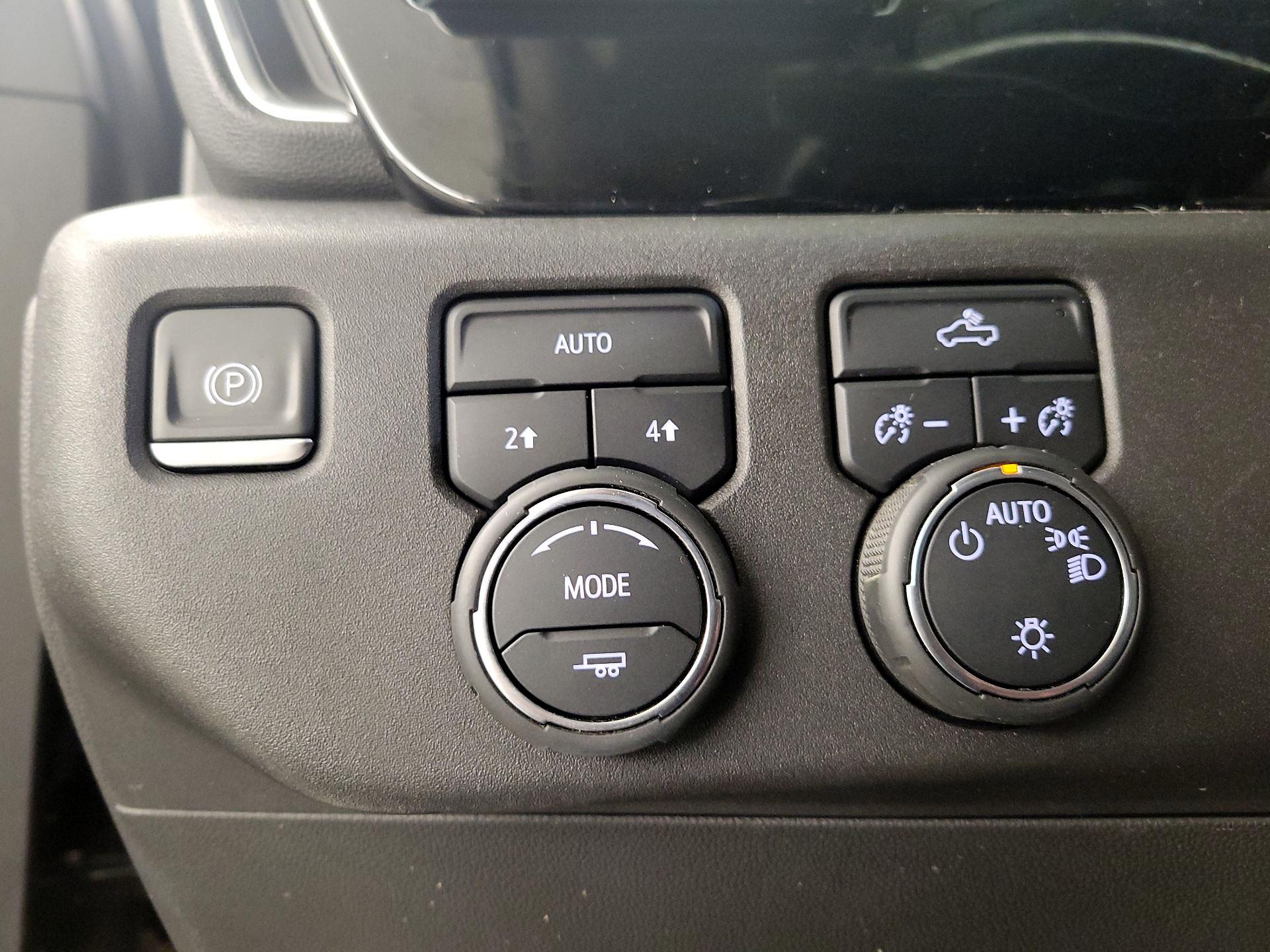 Thumbnail: 2022 Chevrolet Silverado 1500 - 13