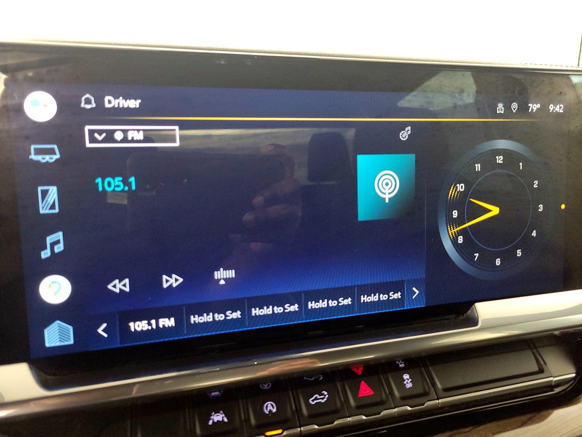 Thumbnail: 2022 Chevrolet Silverado 1500 - 16