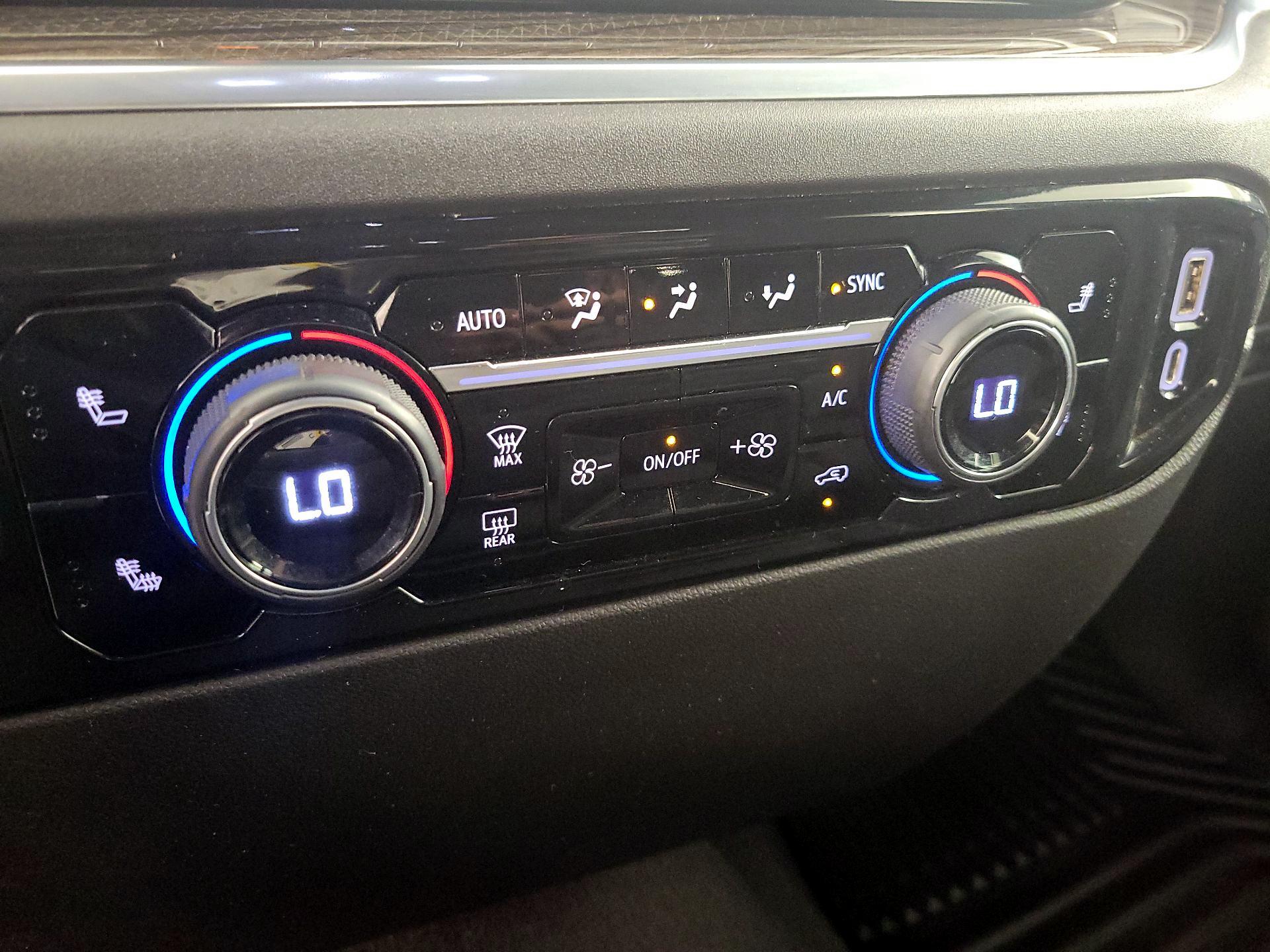 Thumbnail: 2022 Chevrolet Silverado 1500 - 17