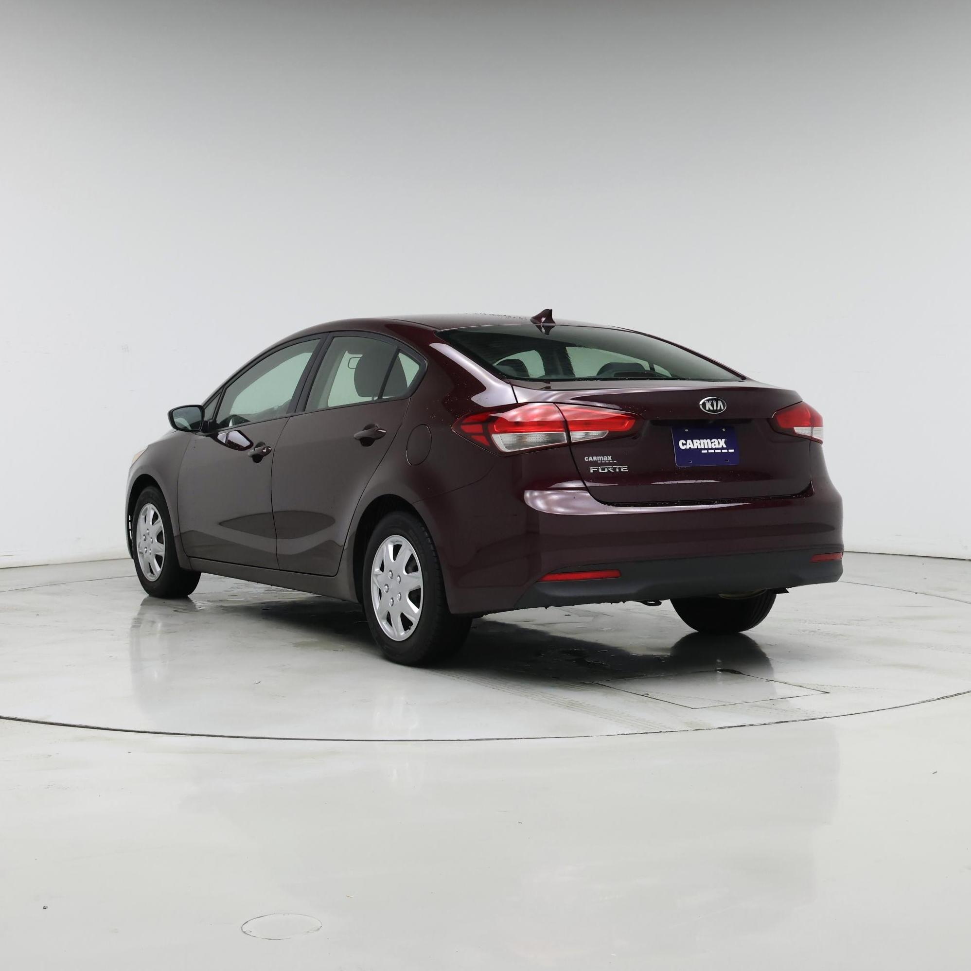 Thumbnail: 2017 Kia Forte - 2