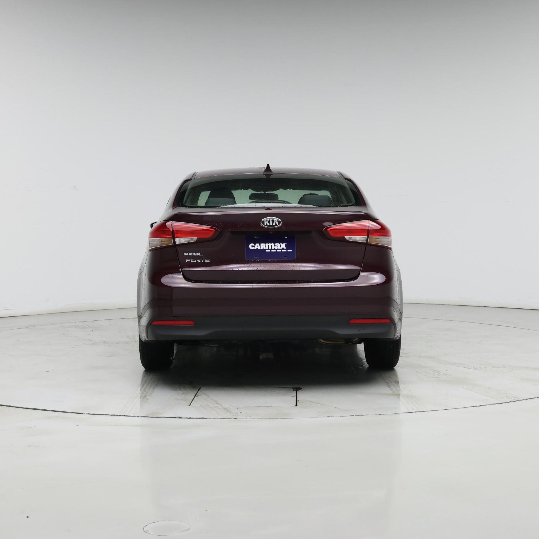 Thumbnail: 2017 Kia Forte - 6