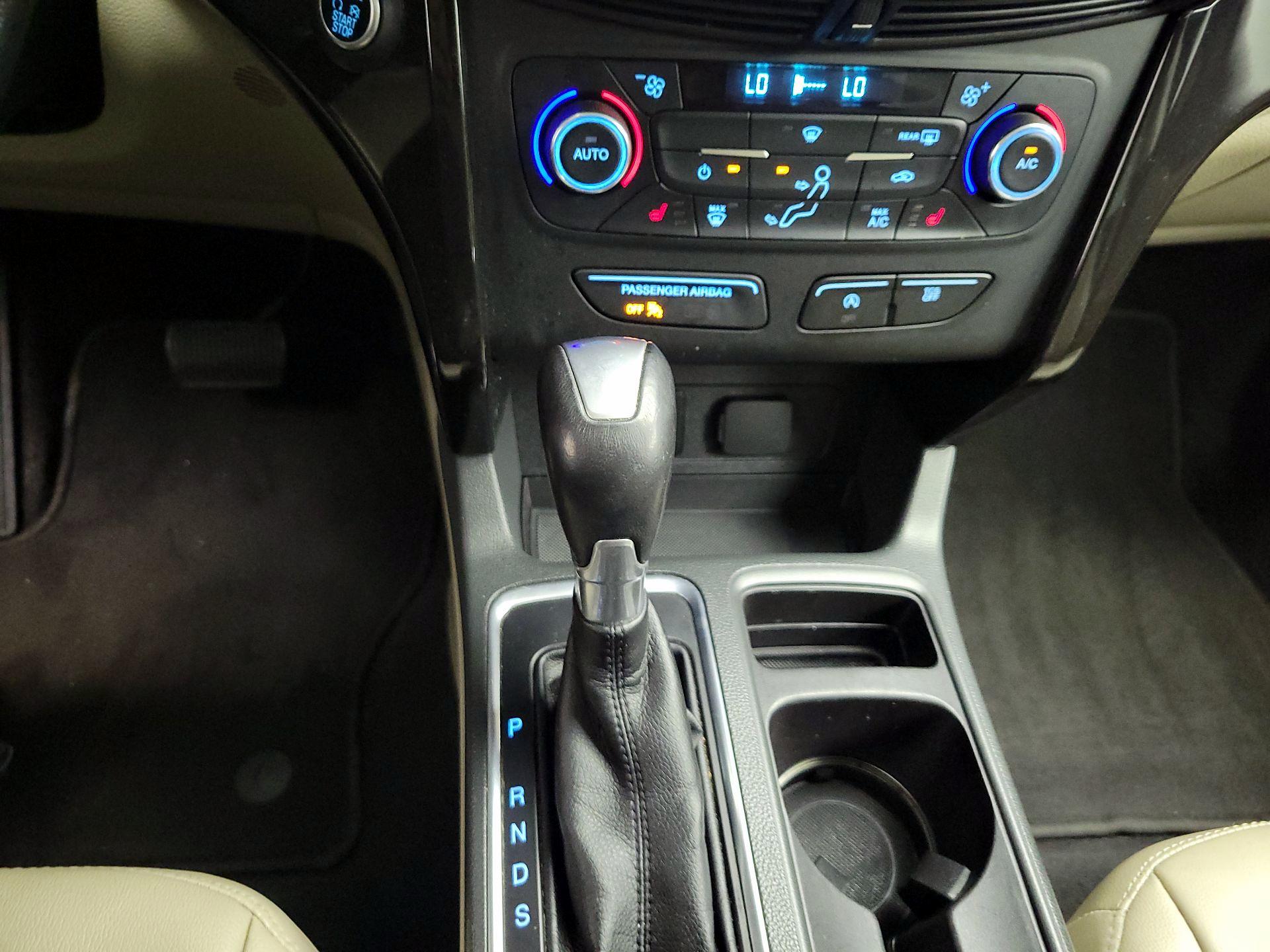 Thumbnail: 2017 Ford Escape - 16