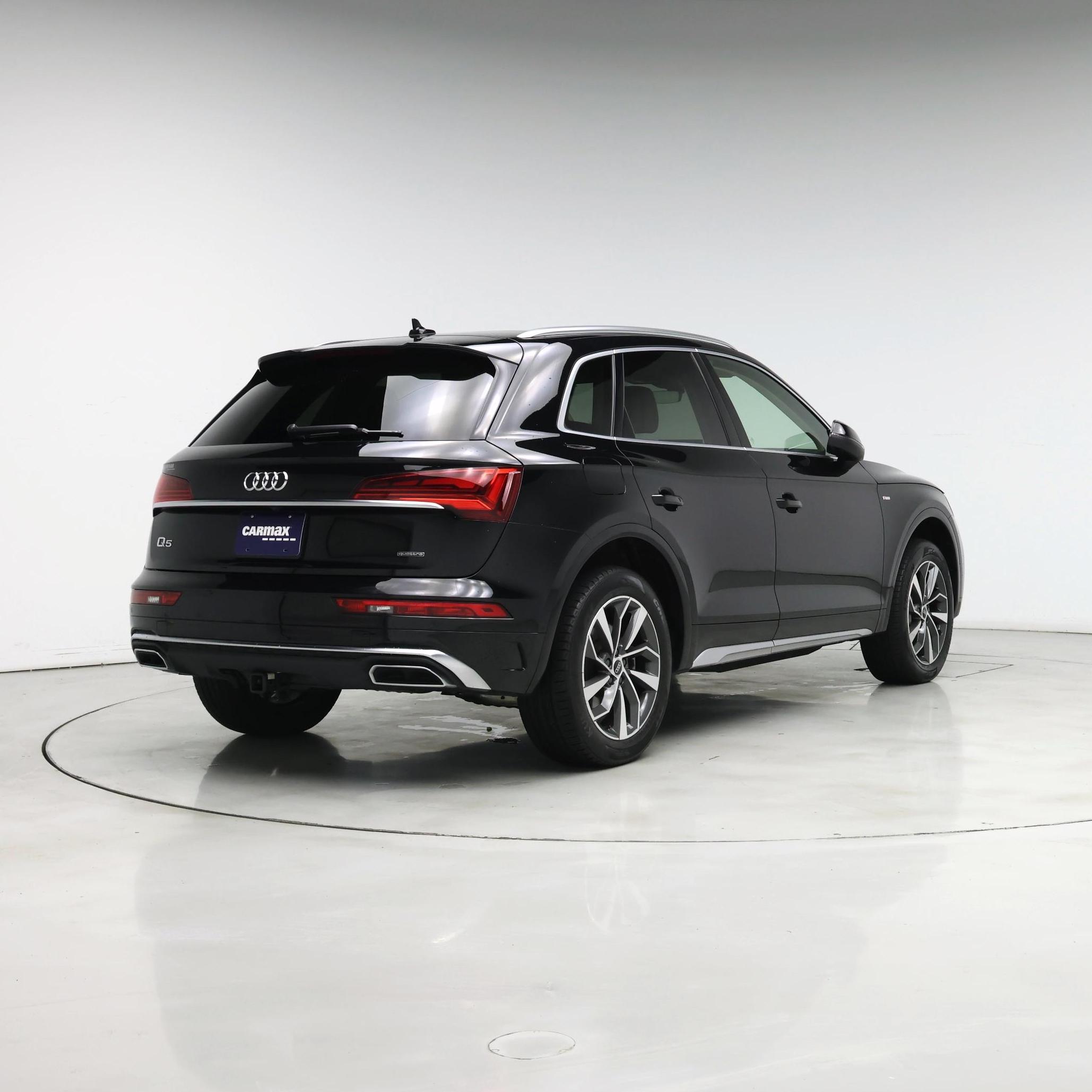Thumbnail: 2023 Audi Q5 - 8