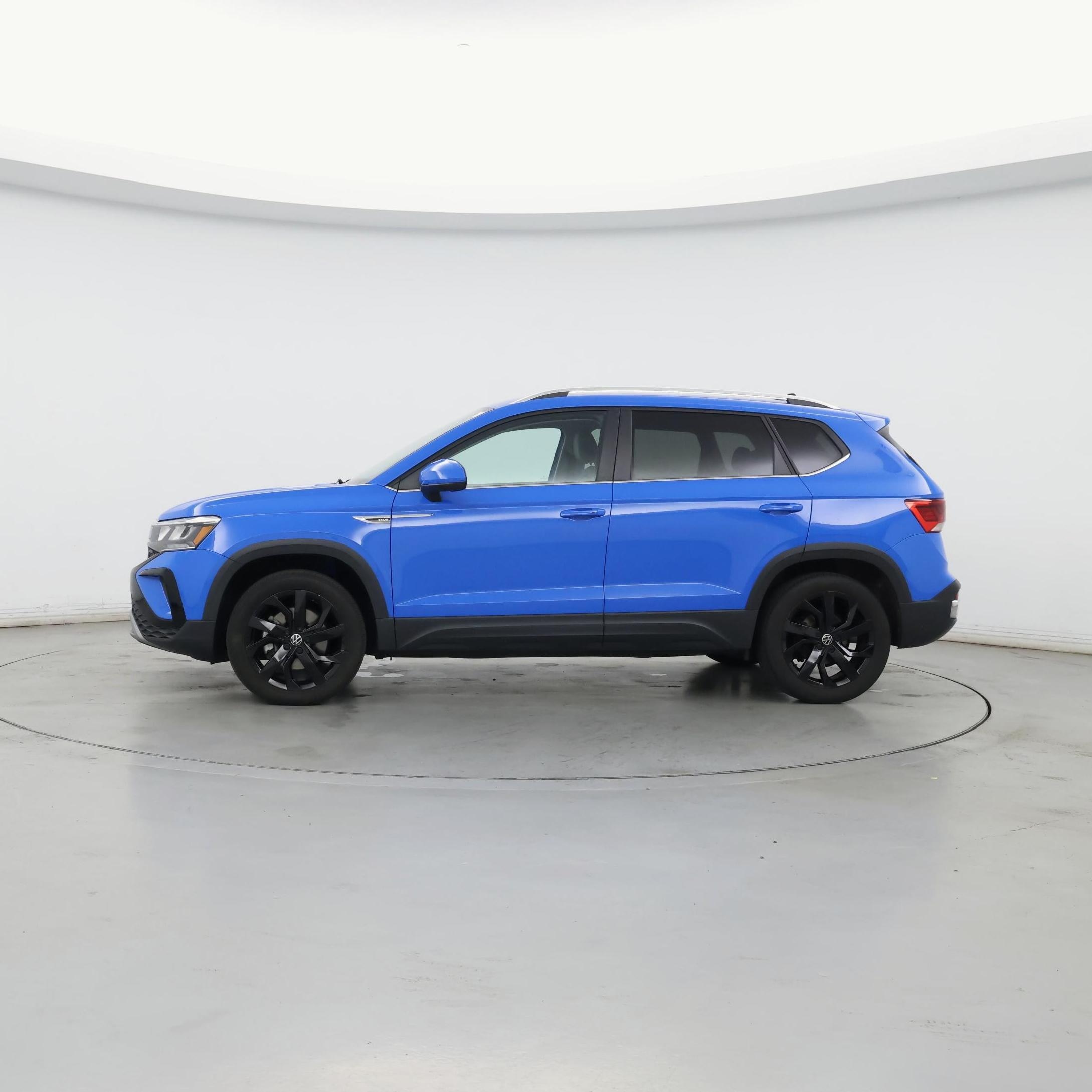 Thumbnail: 2022 Volkswagen Taos - 3