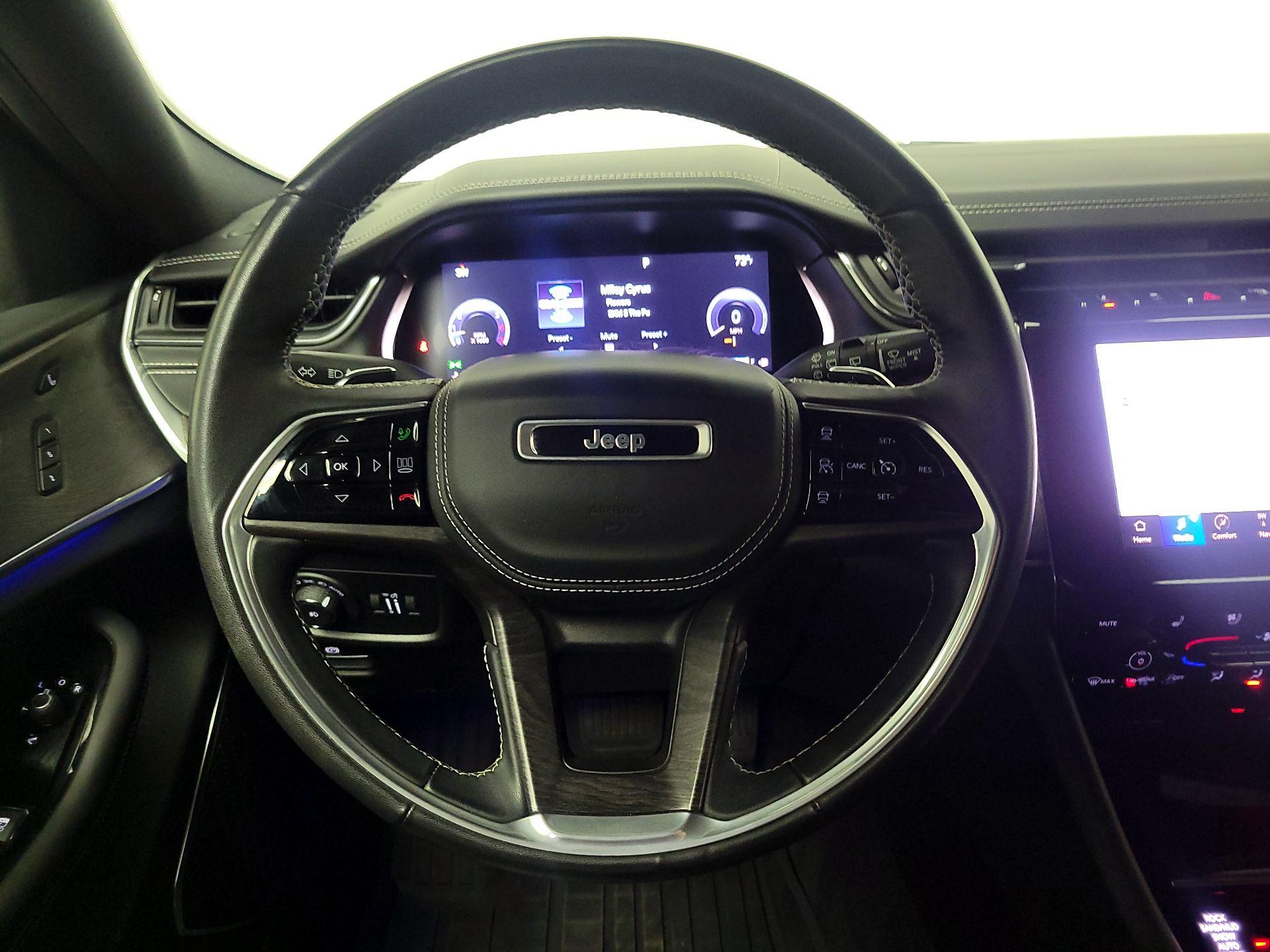 Thumbnail: 2022 Jeep Grand Cherokee L - 10