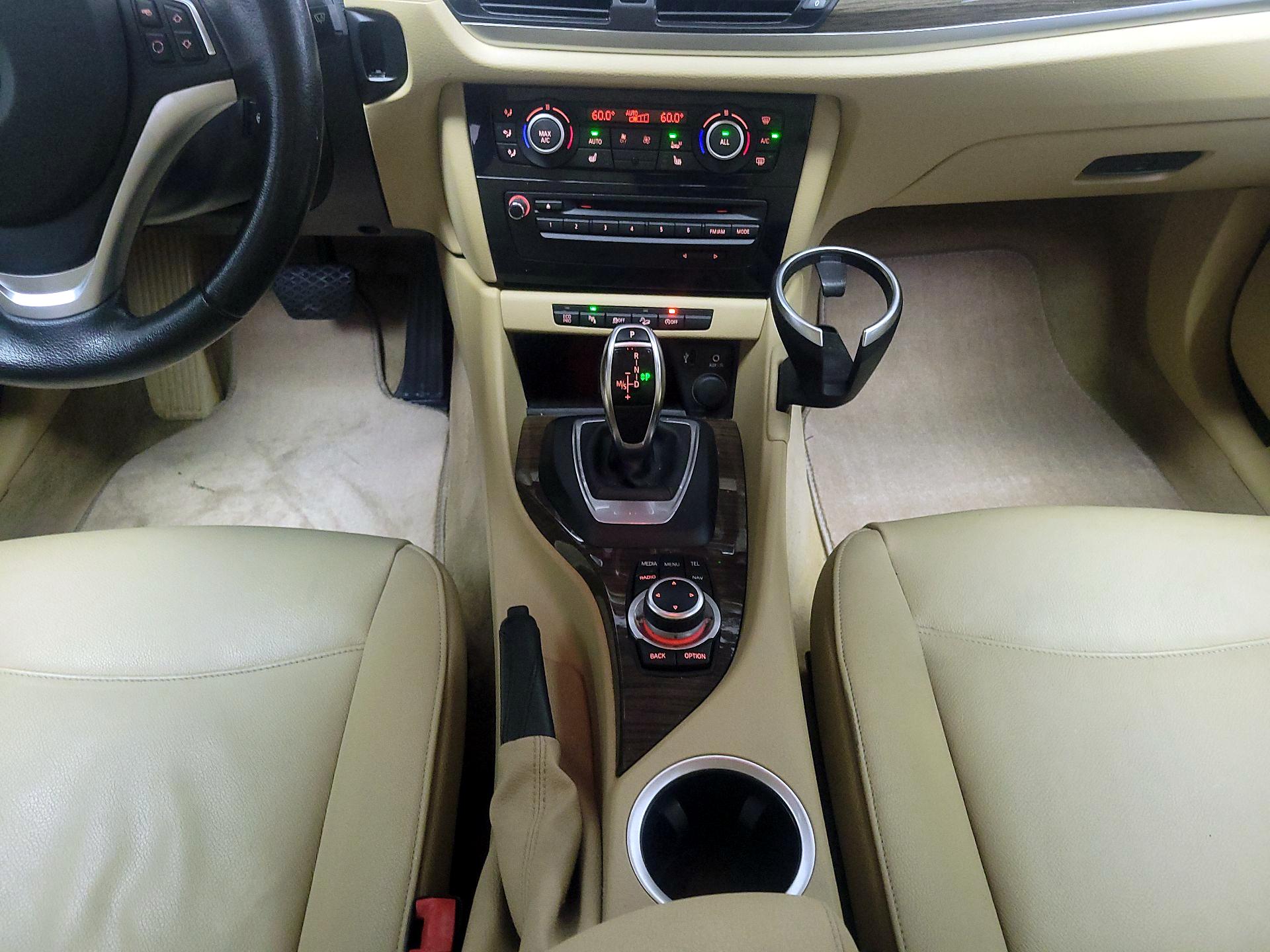 Thumbnail: 2015 BMW X1 - 18