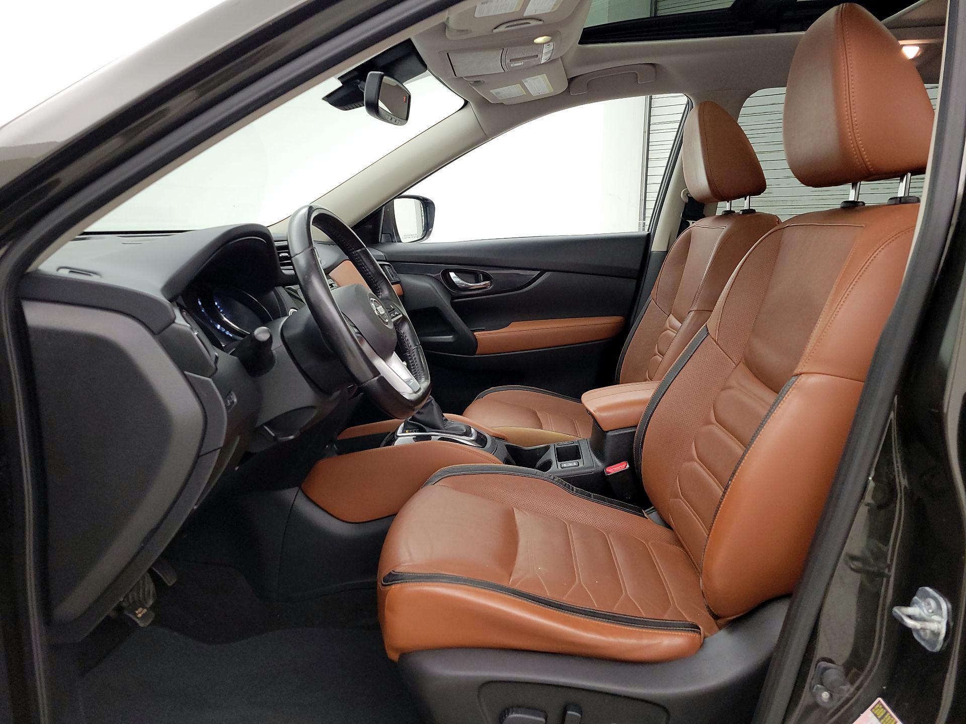 Thumbnail: 2017 Nissan Rogue - 11
