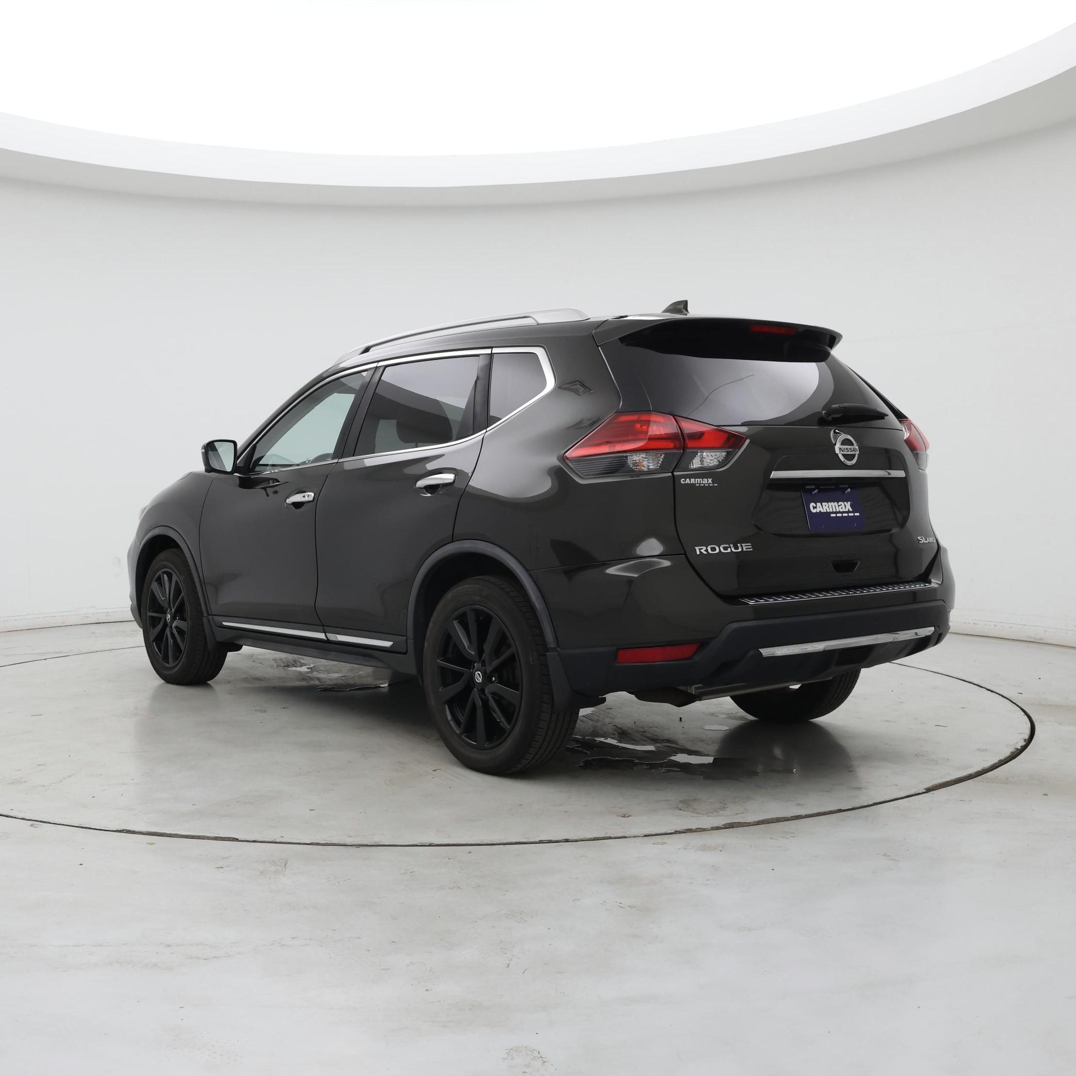 Thumbnail: 2017 Nissan Rogue - 2