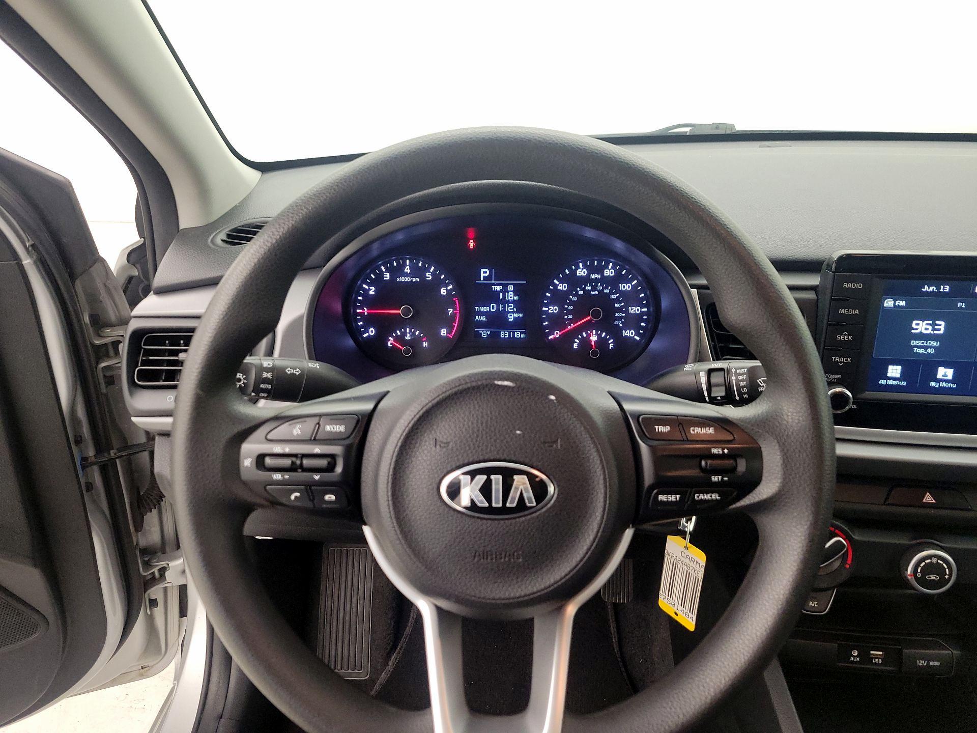 Thumbnail: 2019 Kia Rio - 10