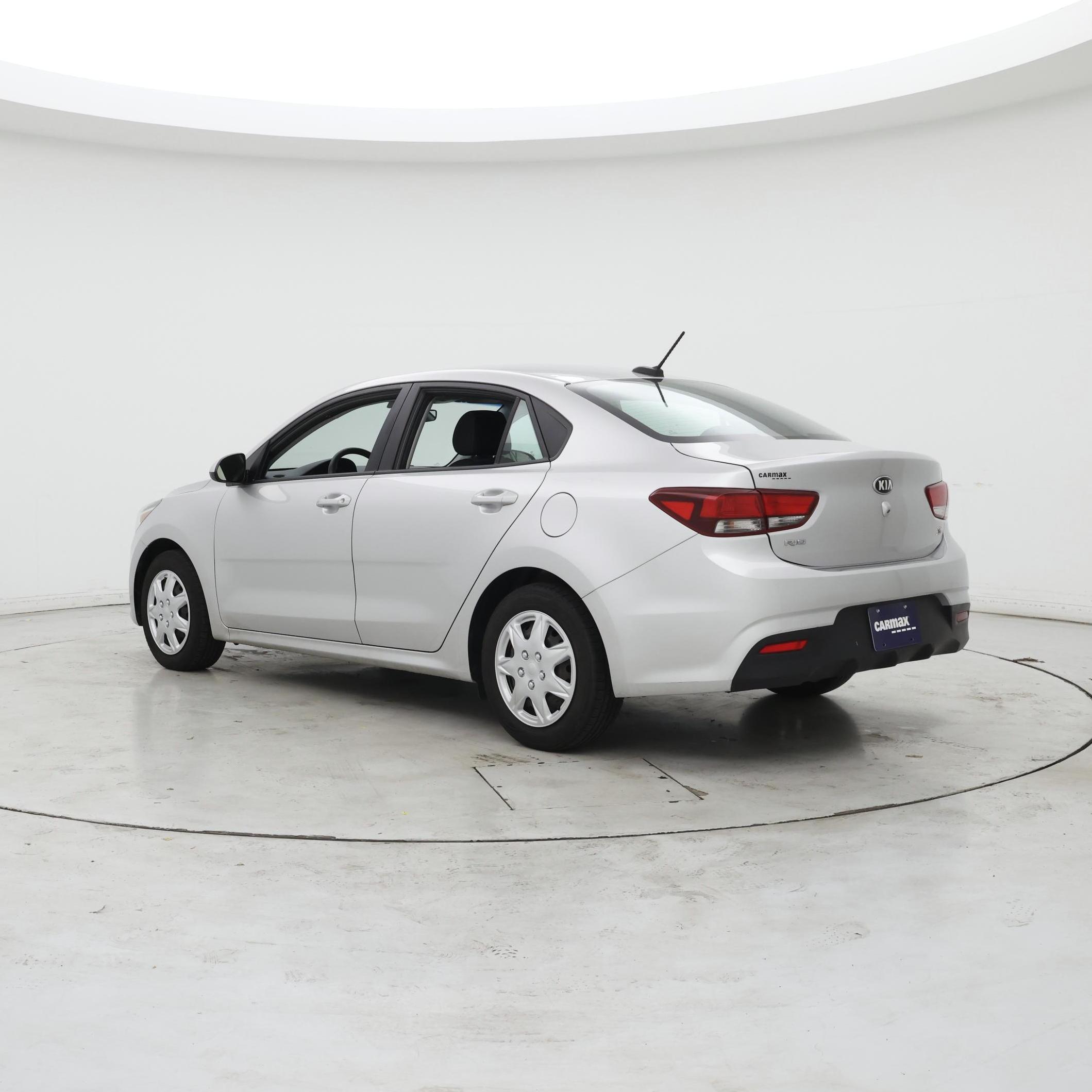 Thumbnail: 2019 Kia Rio - 2