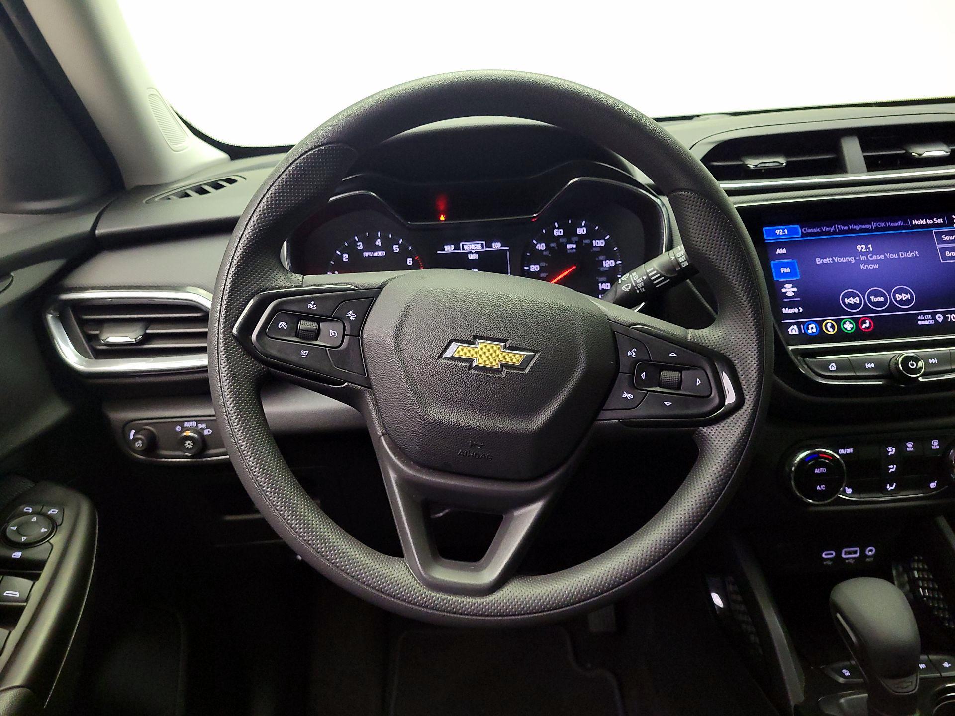 Thumbnail: 2023 Chevrolet TrailBlazer - 10