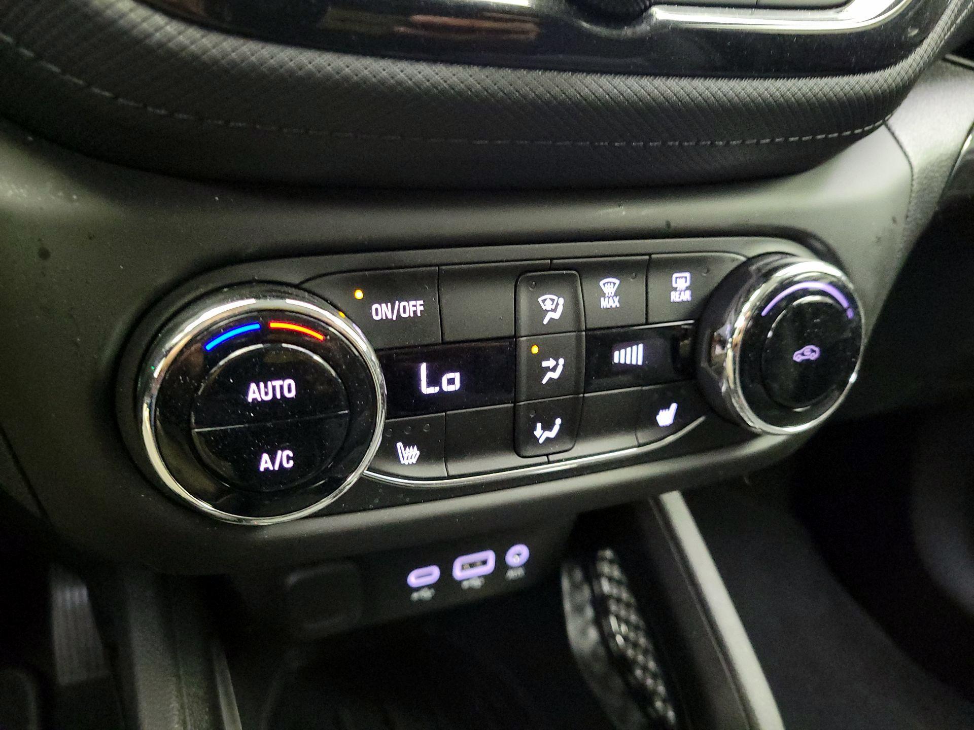 Thumbnail: 2023 Chevrolet TrailBlazer - 16