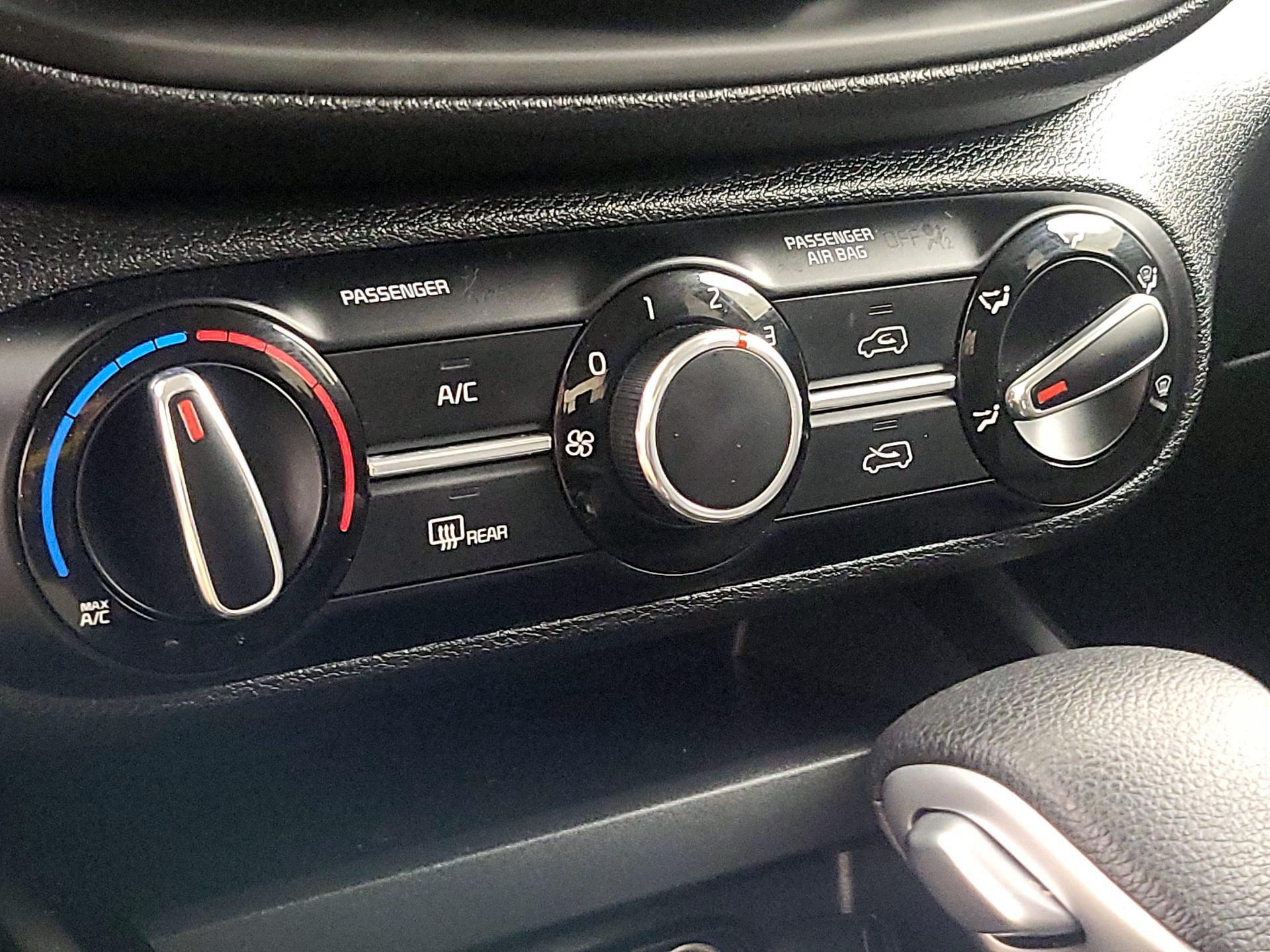 Thumbnail: 2021 Kia Soul - 16