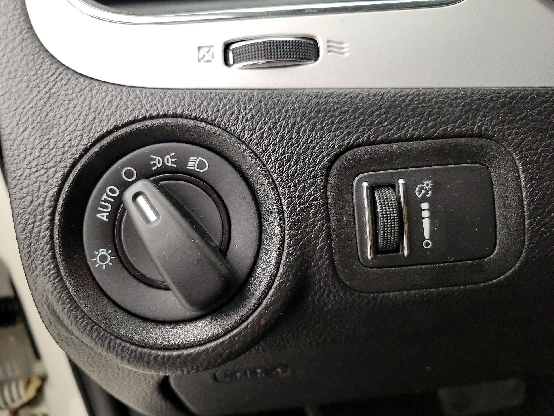 Thumbnail: 2018 Dodge Journey - 13
