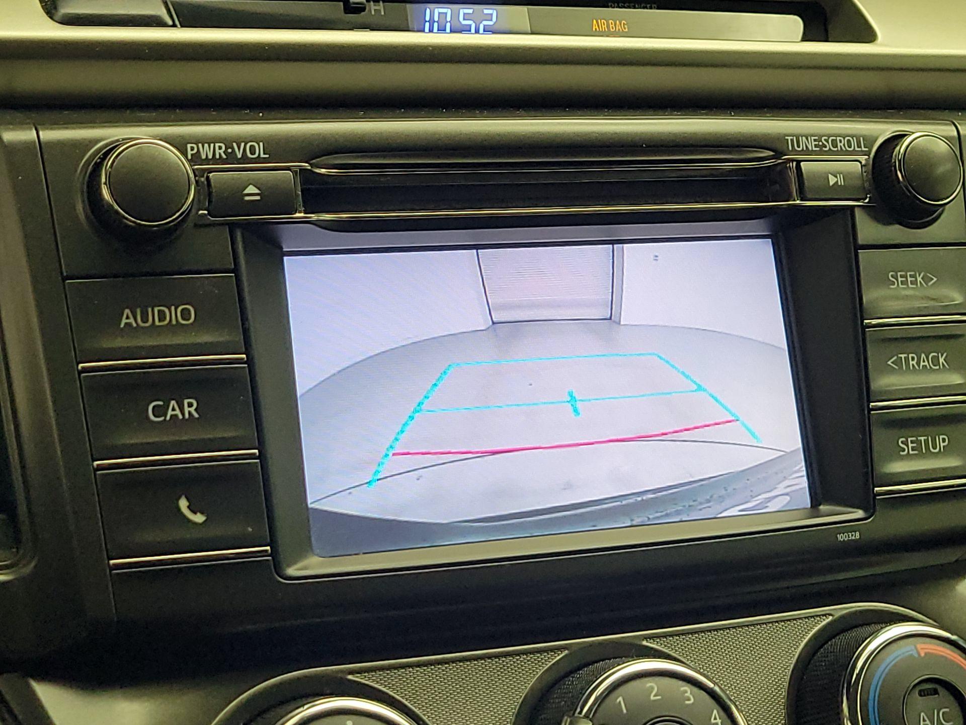 Thumbnail: 2015 Toyota RAV4 - 14