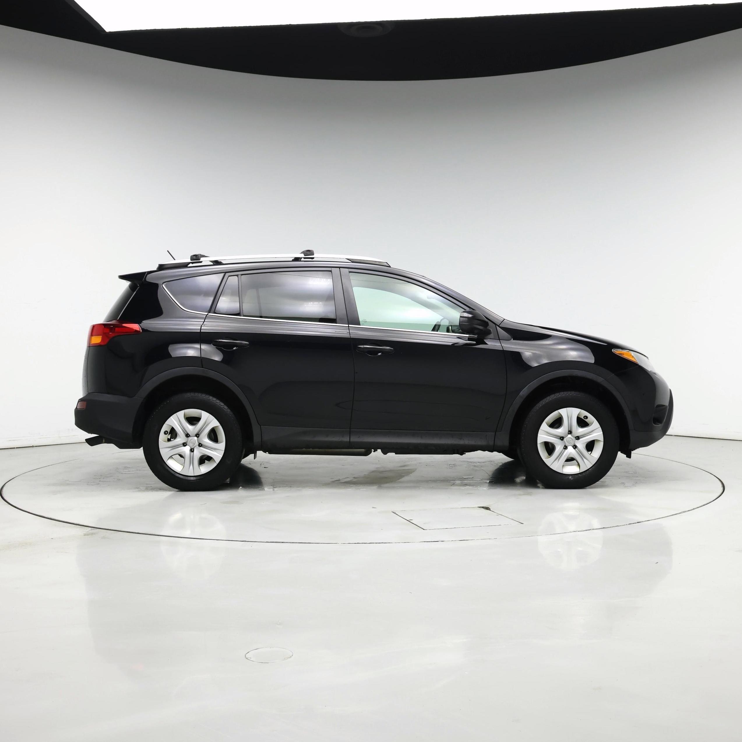 Thumbnail: 2015 Toyota RAV4 - 7