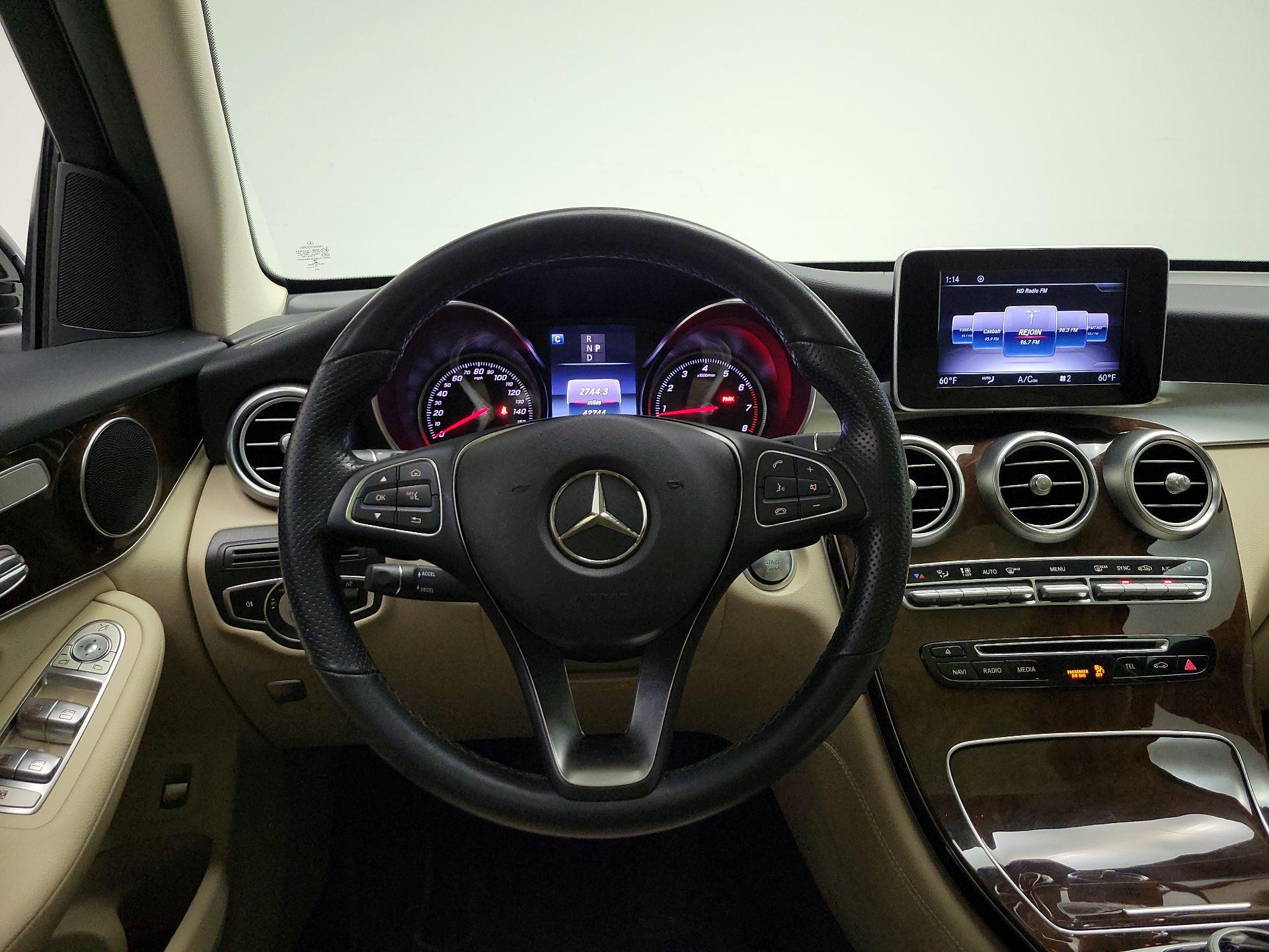 Thumbnail: 2019 Mercedes-Benz GLC - 10