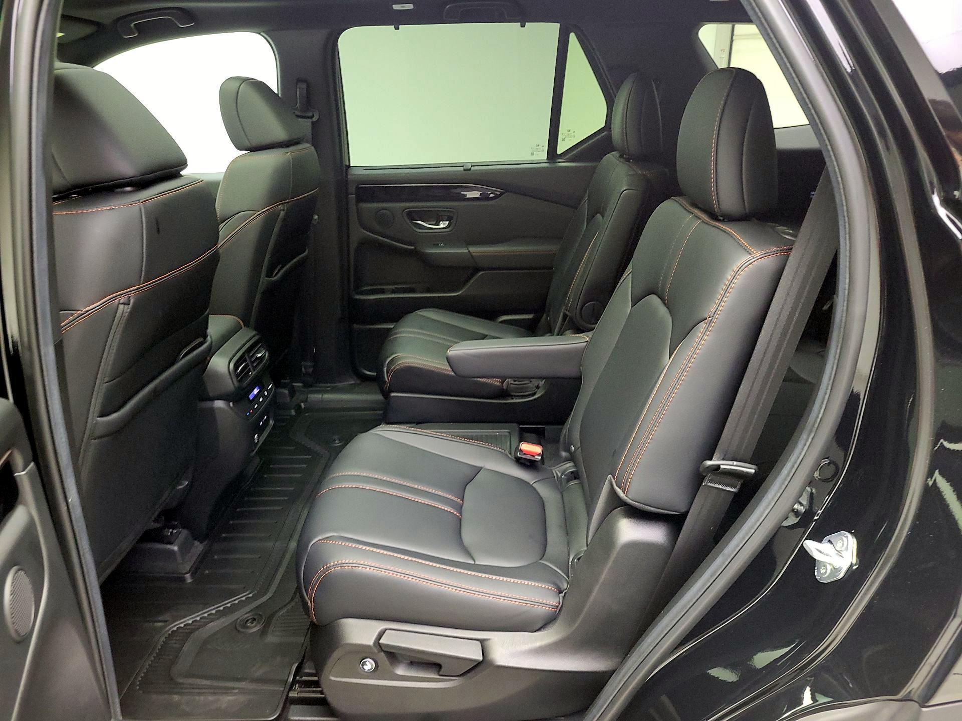 Thumbnail: 2025 Honda Pilot - 20