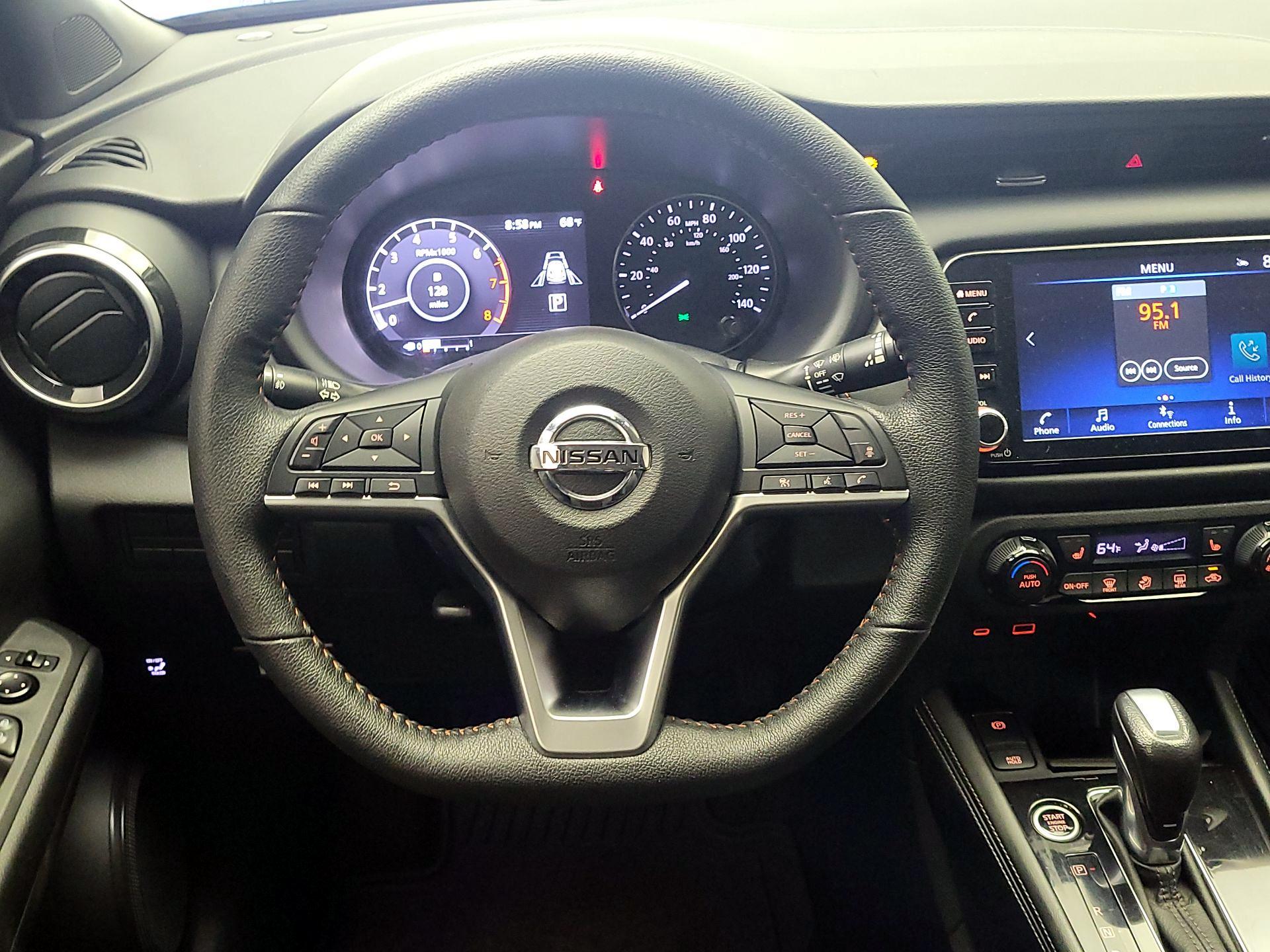 Thumbnail: 2021 Nissan Kicks - 10