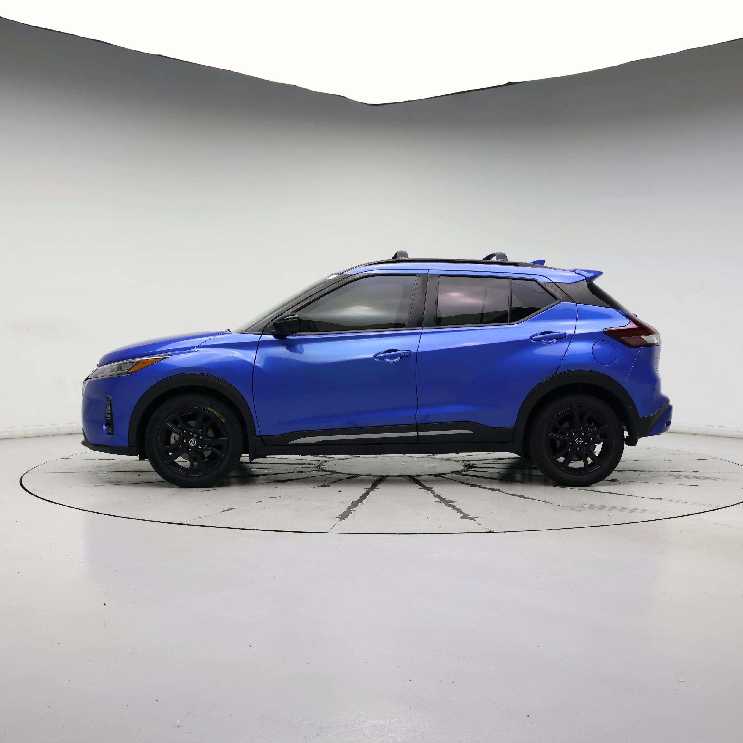 Thumbnail: 2021 Nissan Kicks - 3